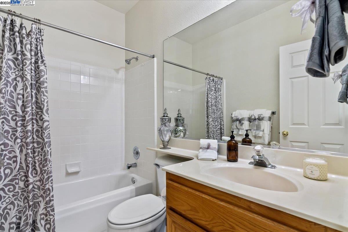 Detail Gallery Image 21 of 27 For 4605 Keller Ridge Dr, Clayton,  CA 94517 - 2 Beds | 2 Baths