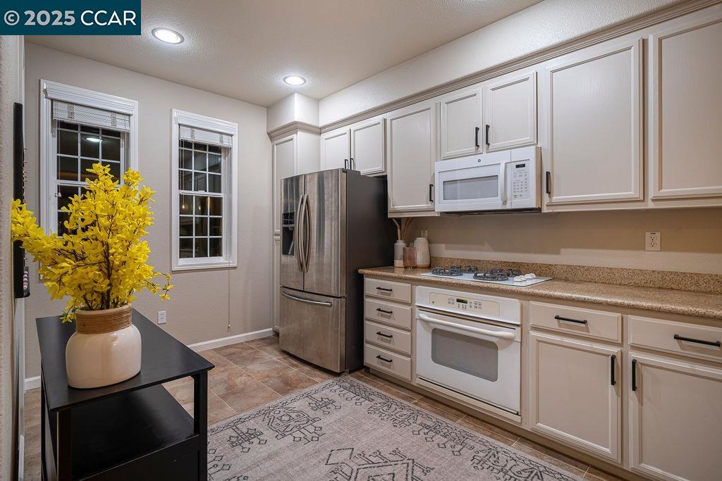 Photo #14: 41118380 Listing: Photo #14