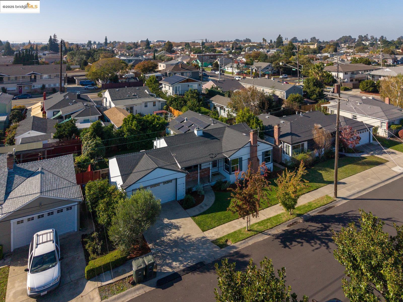 Detail Gallery Image 34 of 45 For 1945 Bradhoff Ave, San Leandro,  CA 94577 - 3 Beds | 2 Baths