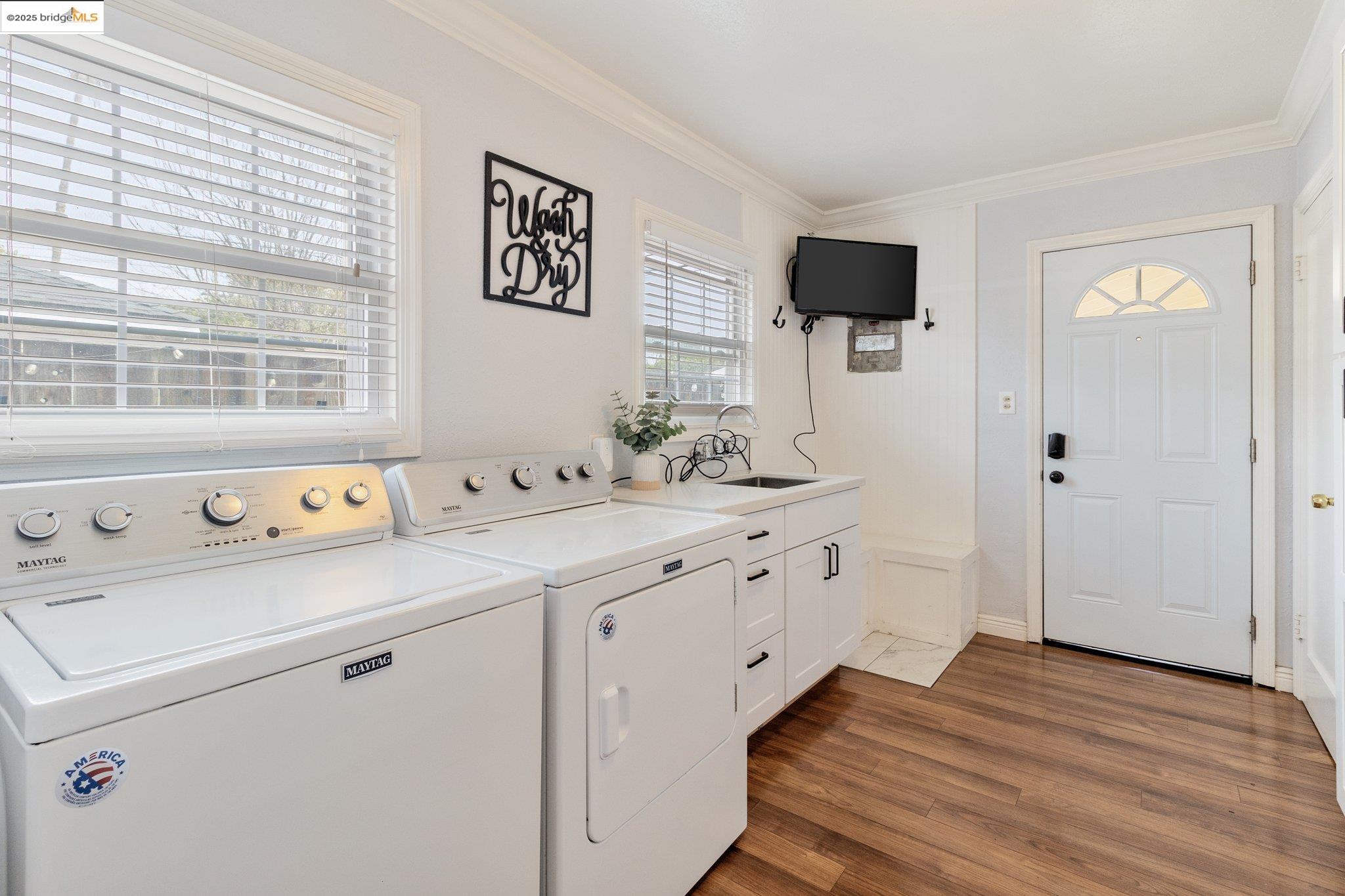 Detail Gallery Image 14 of 35 For 328 W Walnut St, Stockton,  CA 95204 - 5 Beds | 2/1 Baths