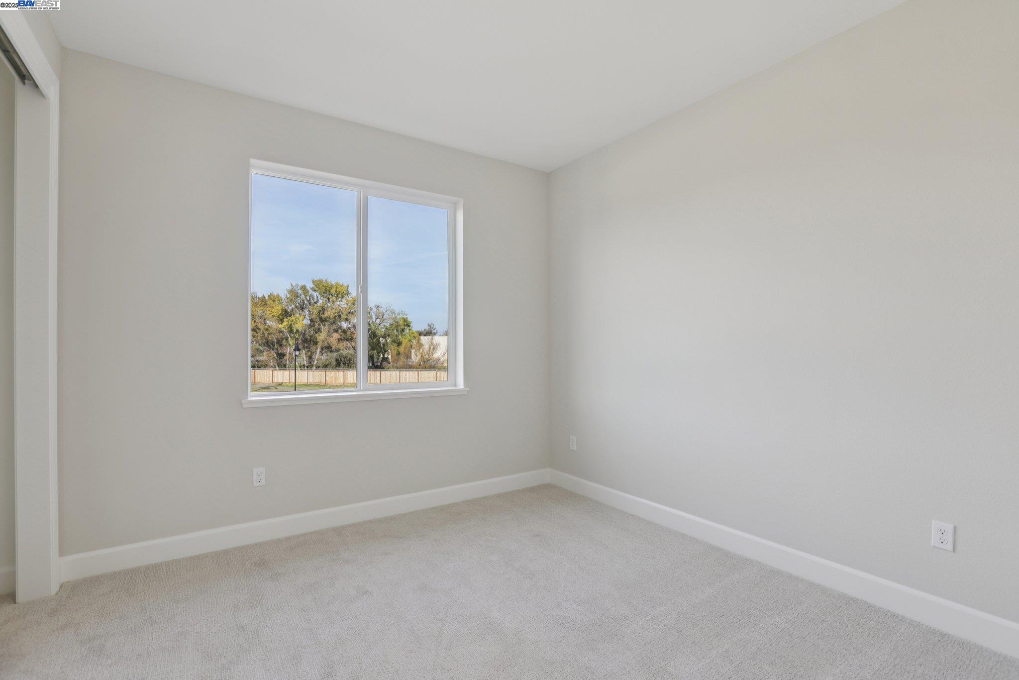 Detail Gallery Image 18 of 38 For 109 Creek View Cir, Fairfield,  CA 94533 - 3 Beds | 2/1 Baths