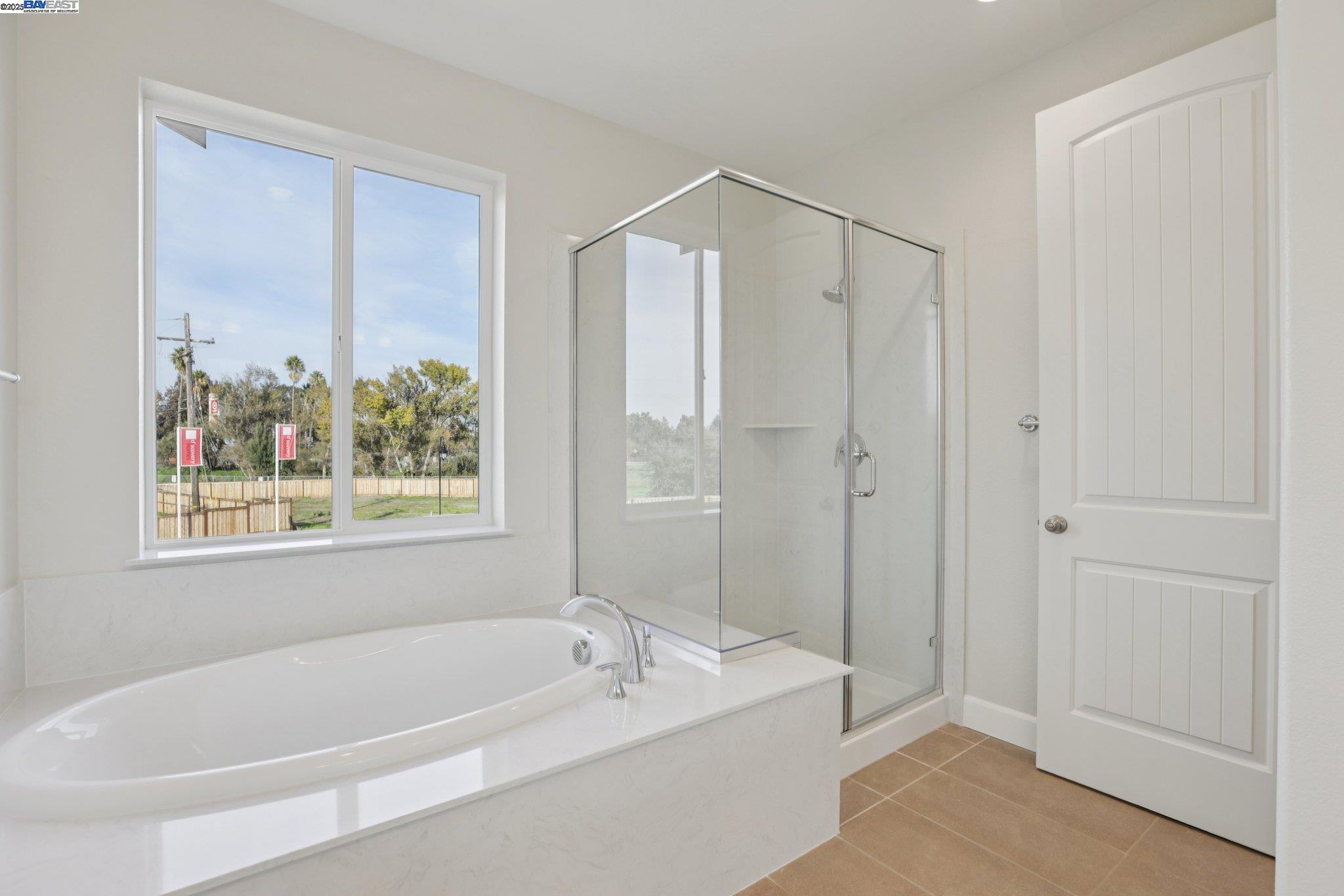 Detail Gallery Image 33 of 38 For 109 Creek View Cir, Fairfield,  CA 94533 - 3 Beds | 2/1 Baths