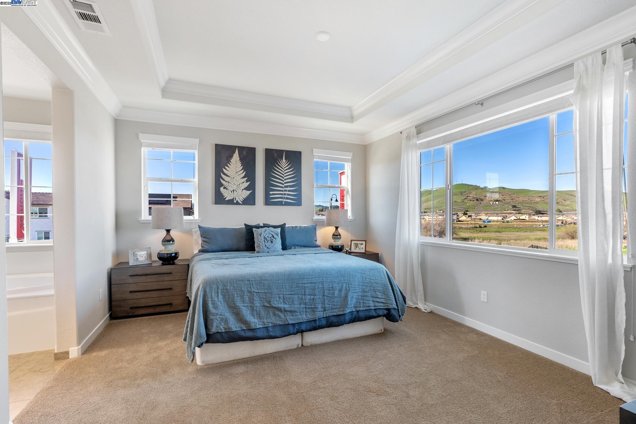 Detail Gallery Image 12 of 20 For 1481 Monument Ln, Fairfield,  CA 94533 - 3 Beds | 2/1 Baths