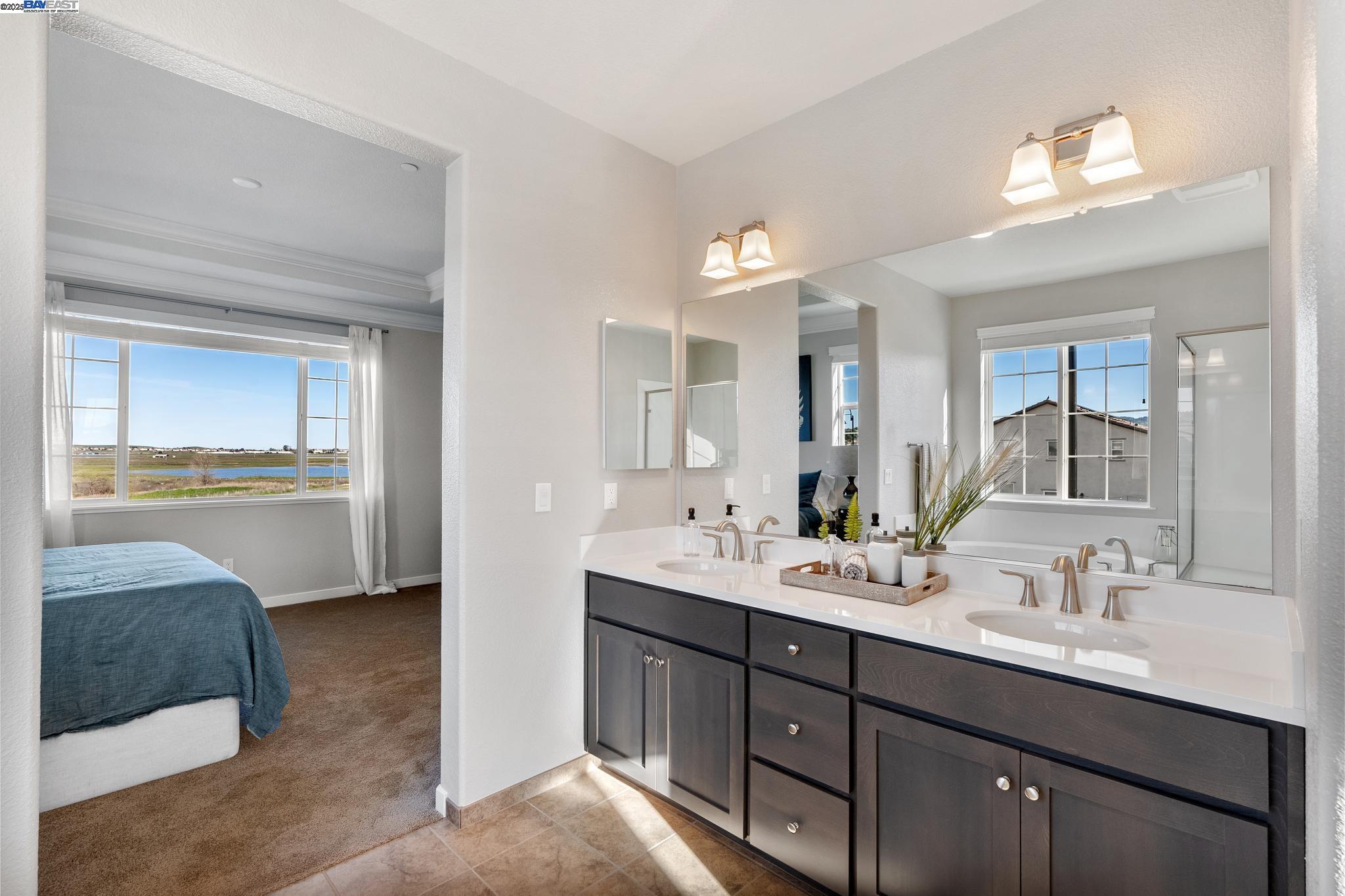 Detail Gallery Image 16 of 20 For 1481 Monument Ln, Fairfield,  CA 94533 - 3 Beds | 2/1 Baths