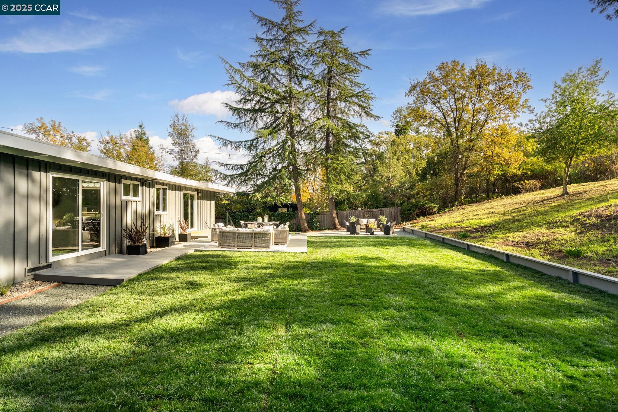 Detail Gallery Image 21 of 27 For 3337 S Lucille Ln, Lafayette,  CA 94549 - 3 Beds | 2 Baths