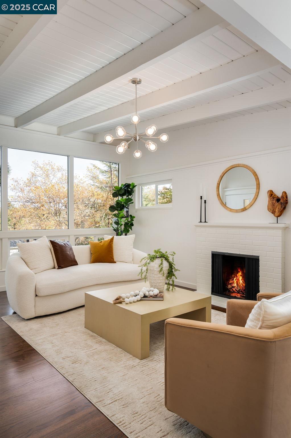 Detail Gallery Image 4 of 27 For 3337 S Lucille Ln, Lafayette,  CA 94549 - 3 Beds | 2 Baths