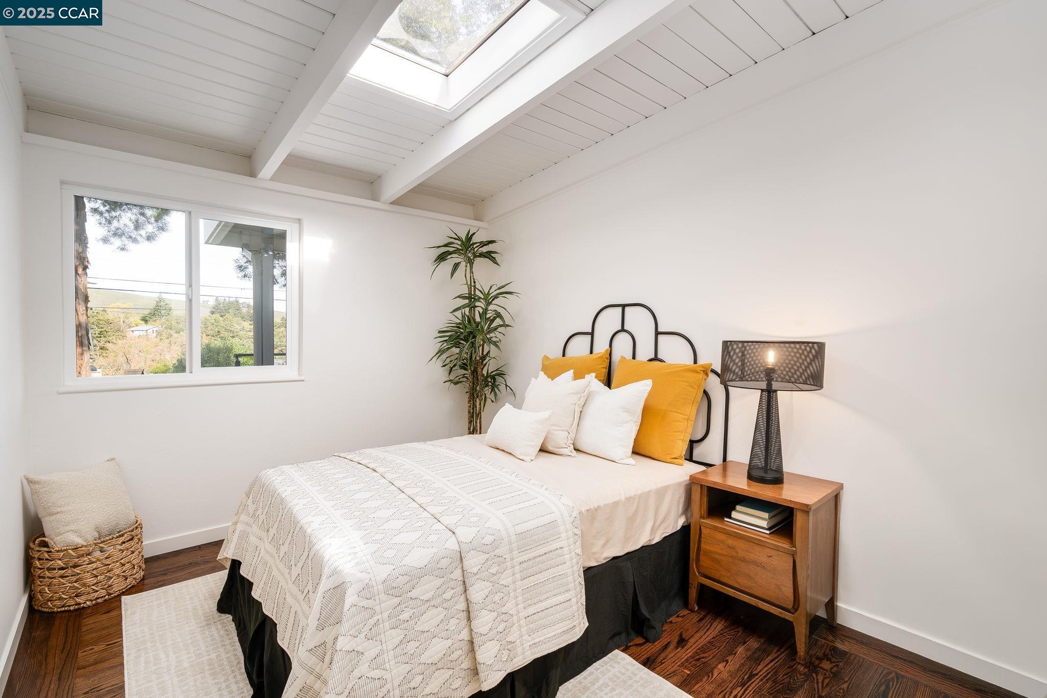 Detail Gallery Image 10 of 27 For 3337 S Lucille Ln, Lafayette,  CA 94549 - 3 Beds | 2 Baths