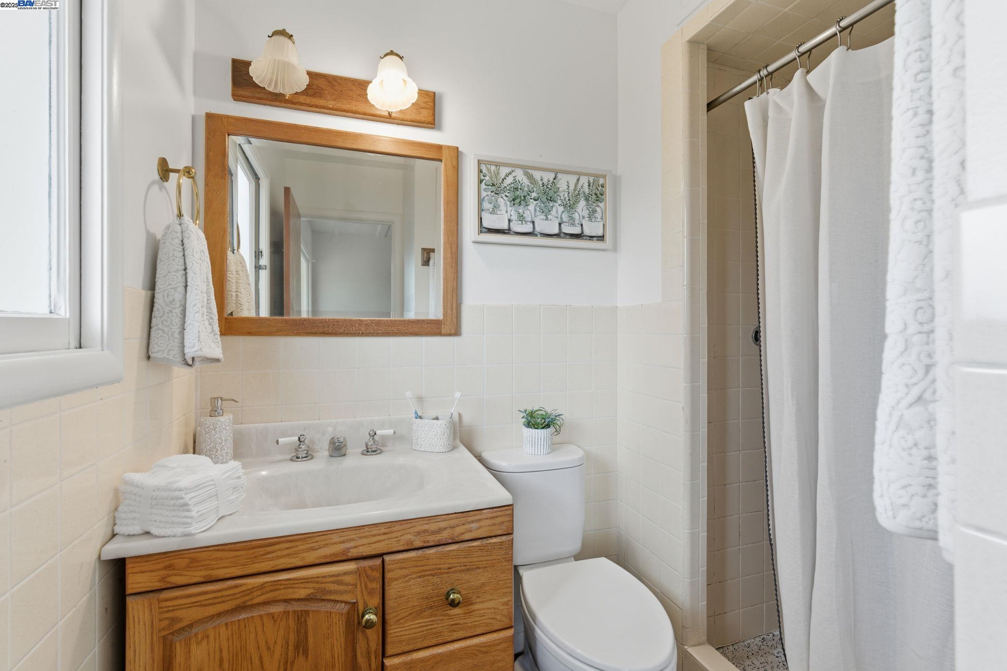 Detail Gallery Image 30 of 35 For 3937 Bayo Street, Oakland,  CA 94619 - 4 Beds | 2 Baths