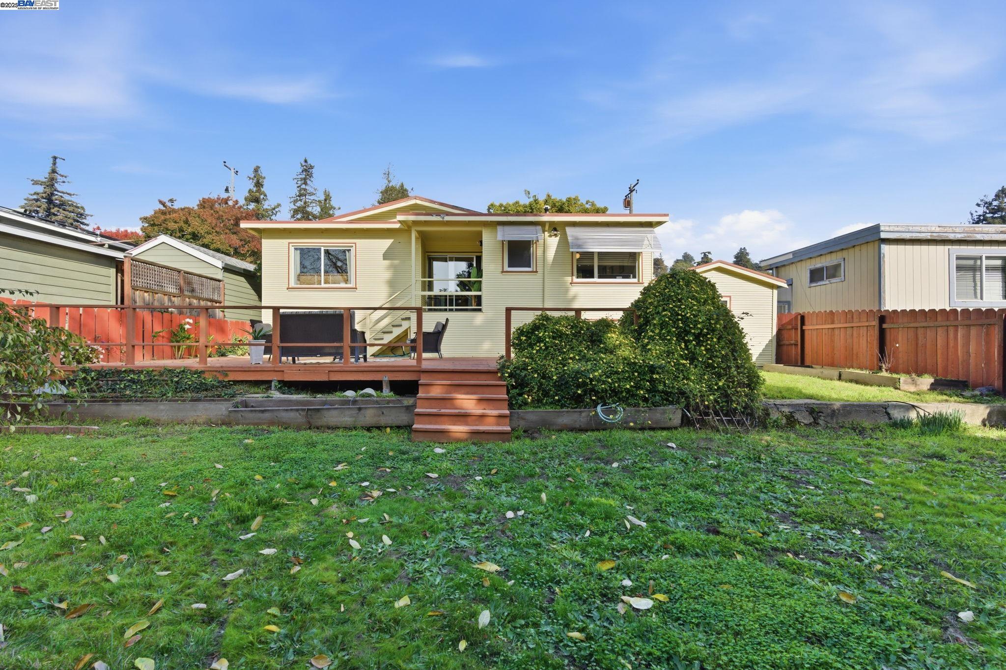 Detail Gallery Image 9 of 35 For 3937 Bayo Street, Oakland,  CA 94619 - 4 Beds | 2 Baths