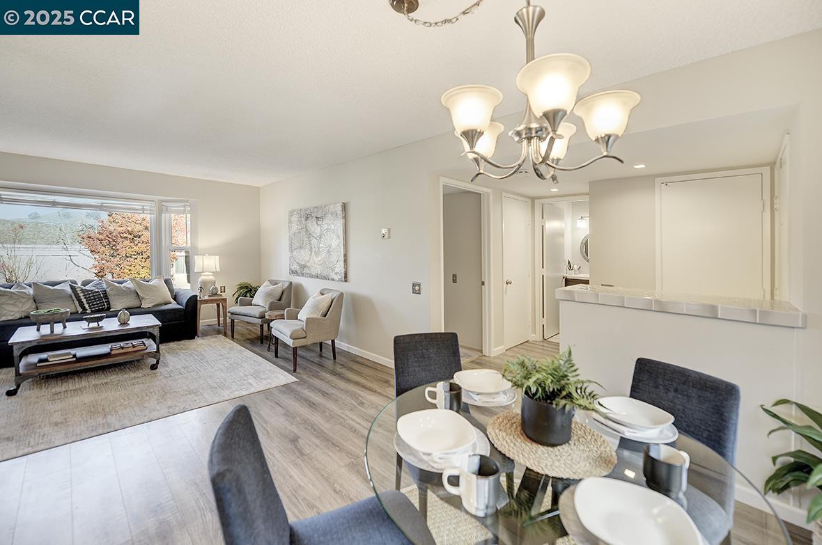 Photo #15: 41118391 Listing: Photo #15