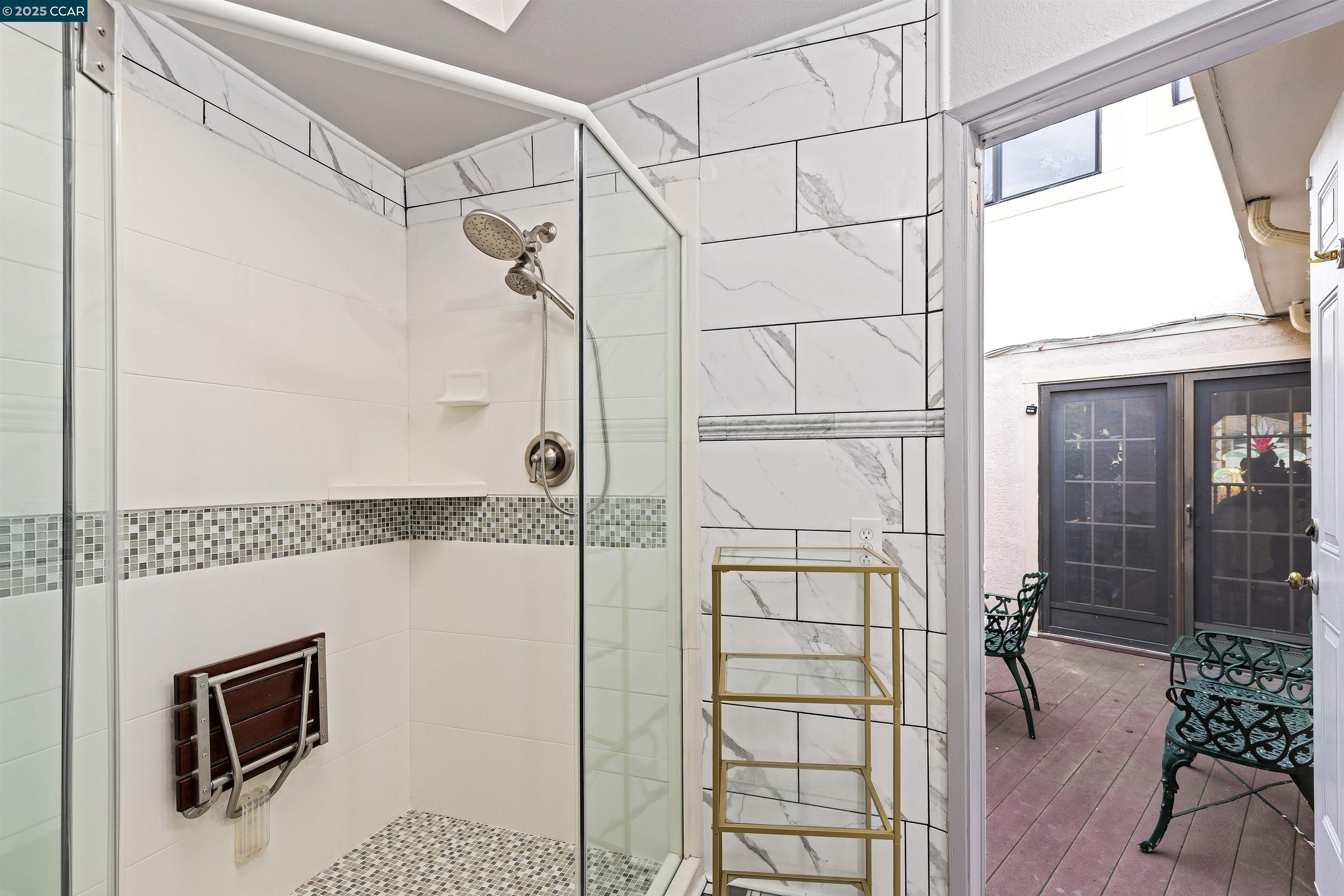 Detail Gallery Image 25 of 49 For 716 Gelston Pl, El Cerrito,  CA 94530 - 4 Beds | 2/2 Baths