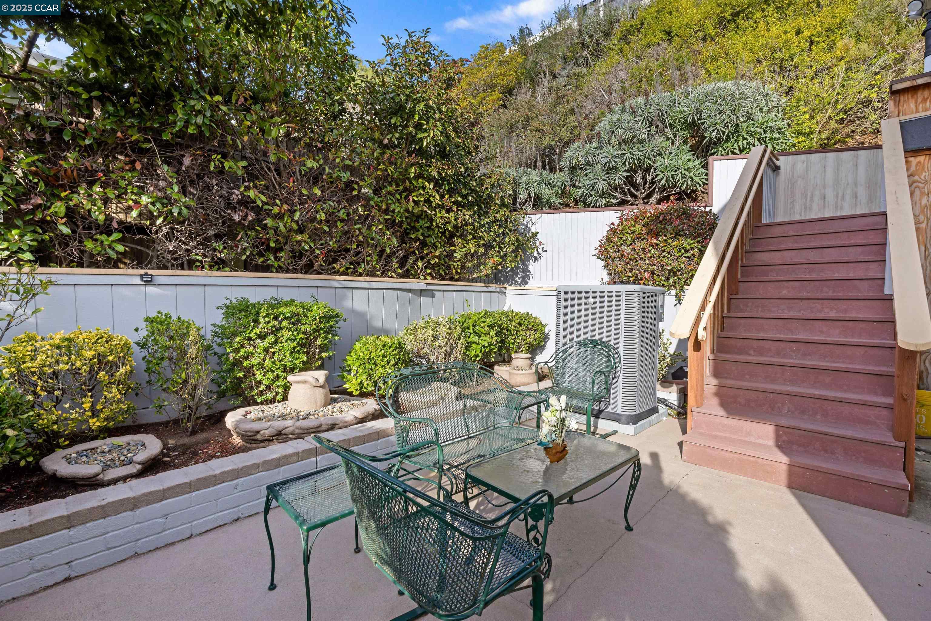 Detail Gallery Image 43 of 49 For 716 Gelston Pl, El Cerrito,  CA 94530 - 4 Beds | 2/2 Baths