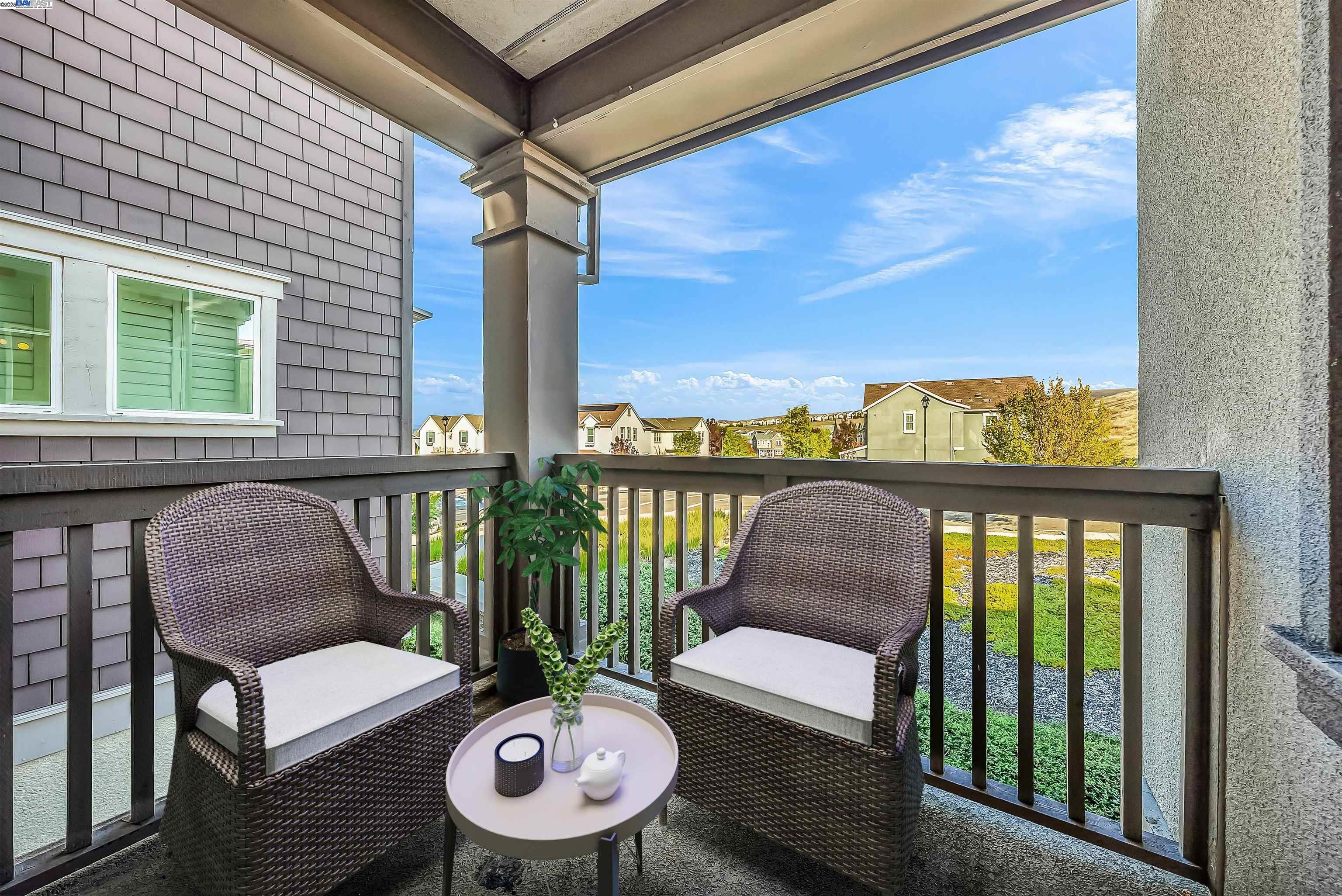 Detail Gallery Image 12 of 19 For 4287 Loyalton, Dublin,  CA 94568 - 4 Beds | 3/1 Baths