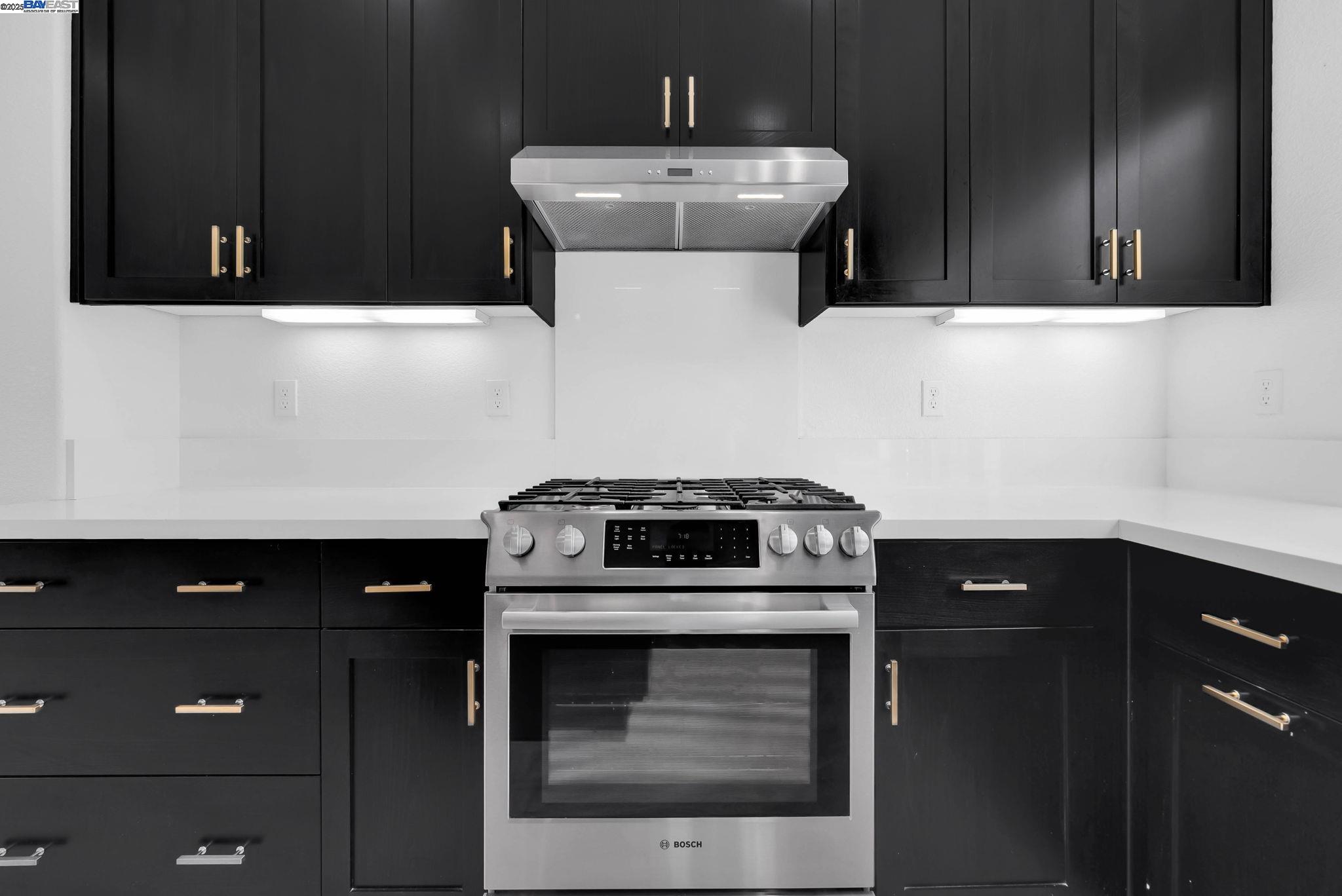 Detail Gallery Image 5 of 19 For 4287 Loyalton, Dublin,  CA 94568 - 4 Beds | 3/1 Baths