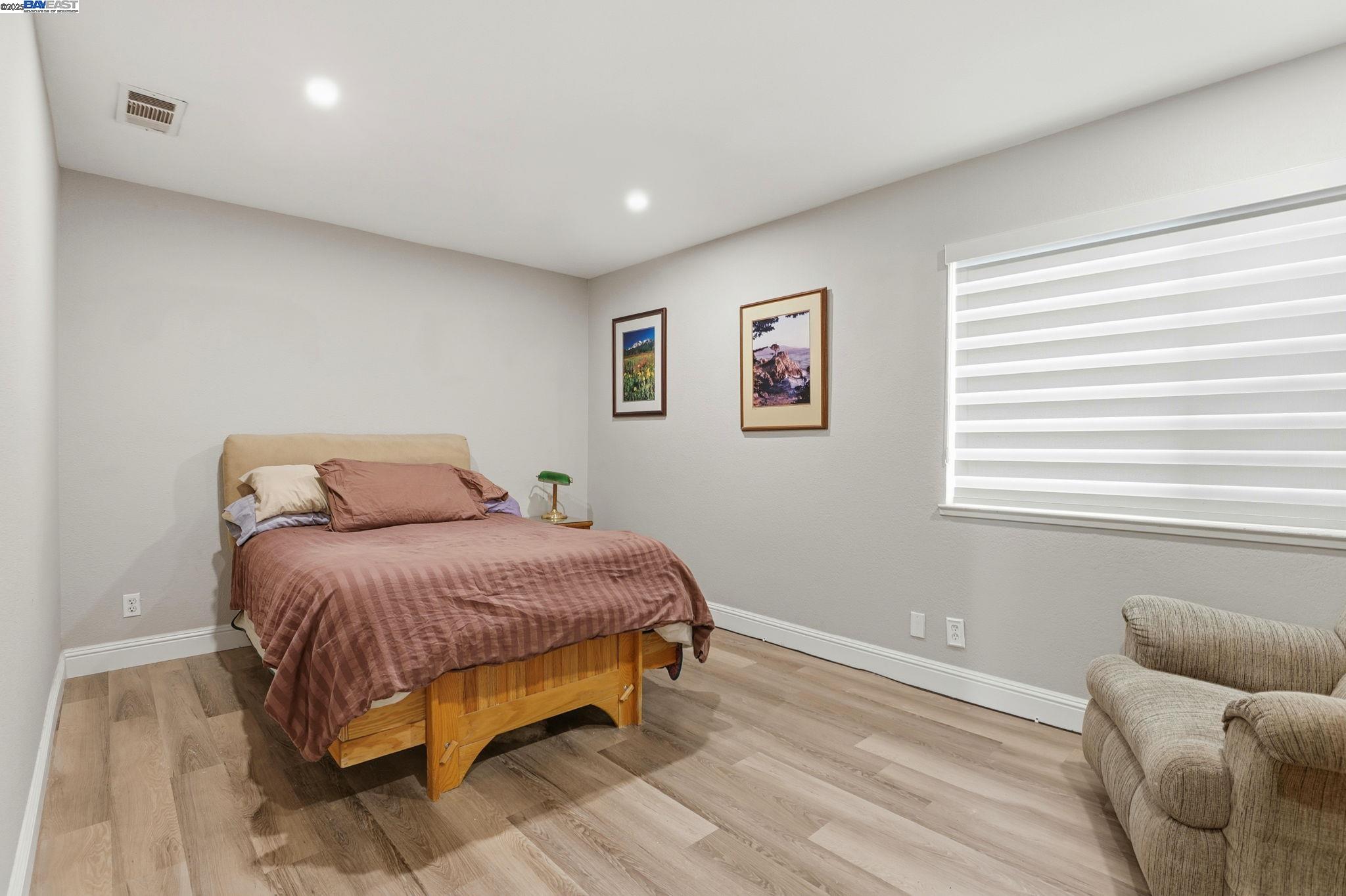 Detail Gallery Image 15 of 36 For 2891 Calle Reynoso, Pleasanton,  CA 94566 - 5 Beds | 3 Baths