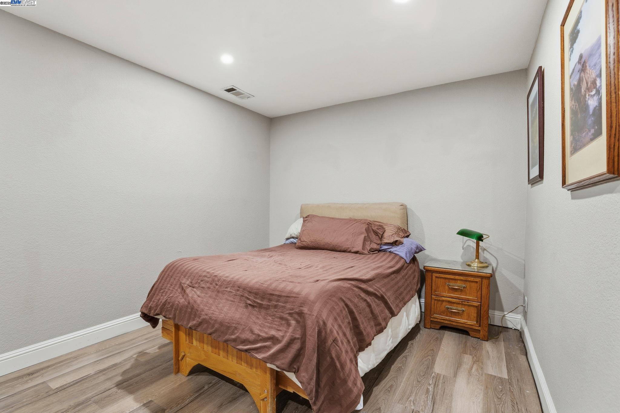 Detail Gallery Image 16 of 36 For 2891 Calle Reynoso, Pleasanton,  CA 94566 - 5 Beds | 3 Baths