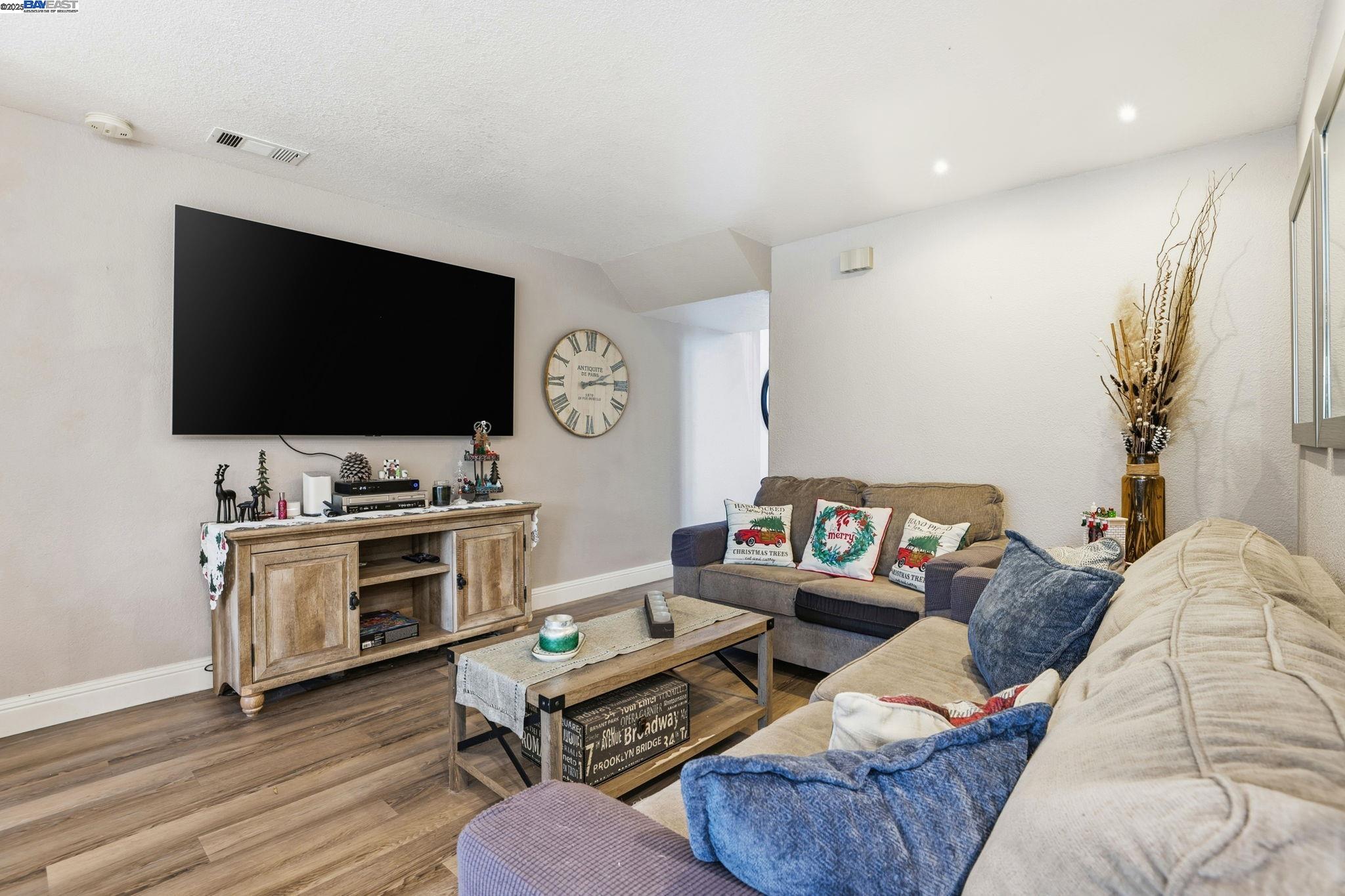 Detail Gallery Image 6 of 36 For 2891 Calle Reynoso, Pleasanton,  CA 94566 - 5 Beds | 3 Baths