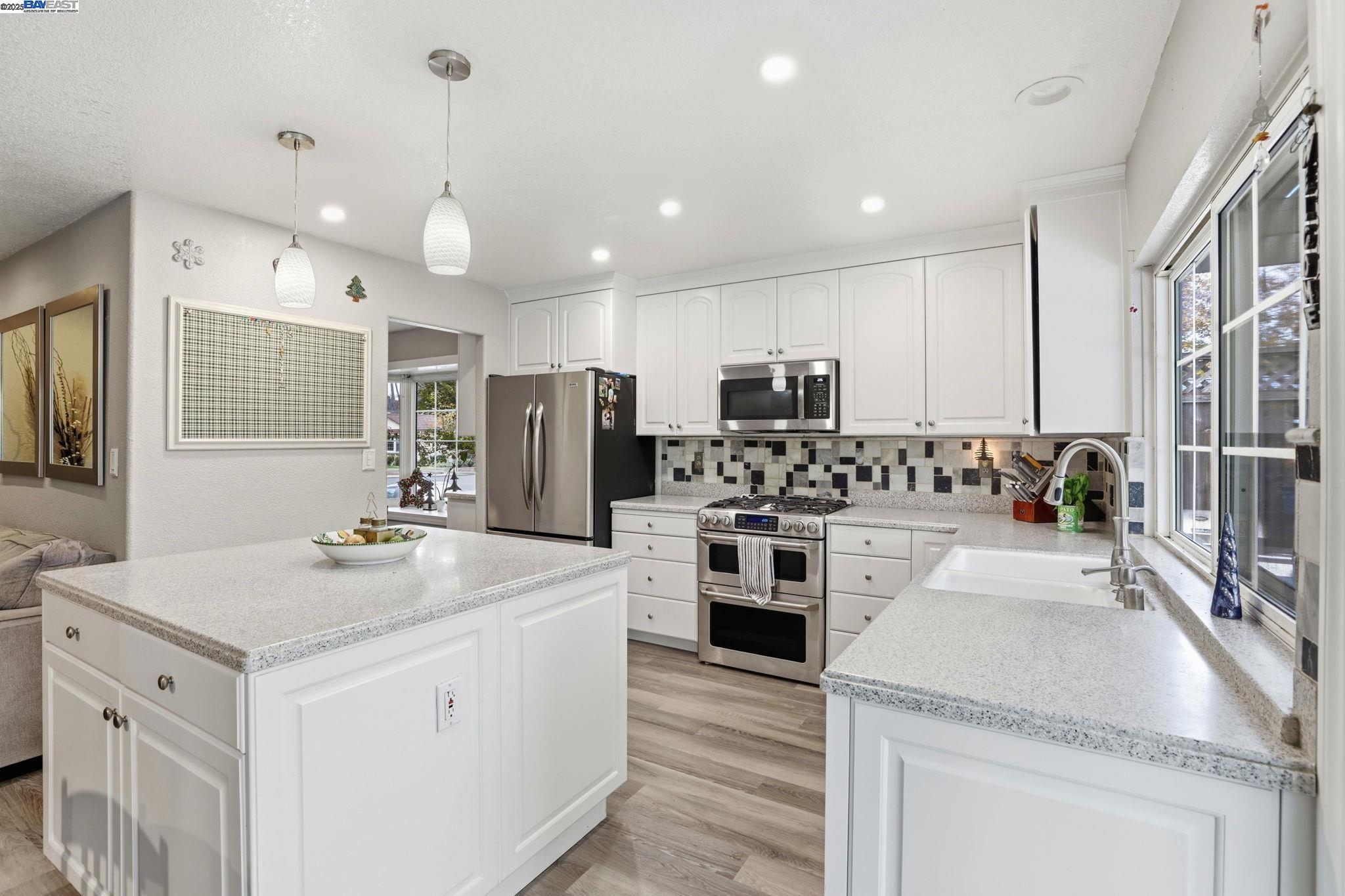 Detail Gallery Image 7 of 36 For 2891 Calle Reynoso, Pleasanton,  CA 94566 - 5 Beds | 3 Baths