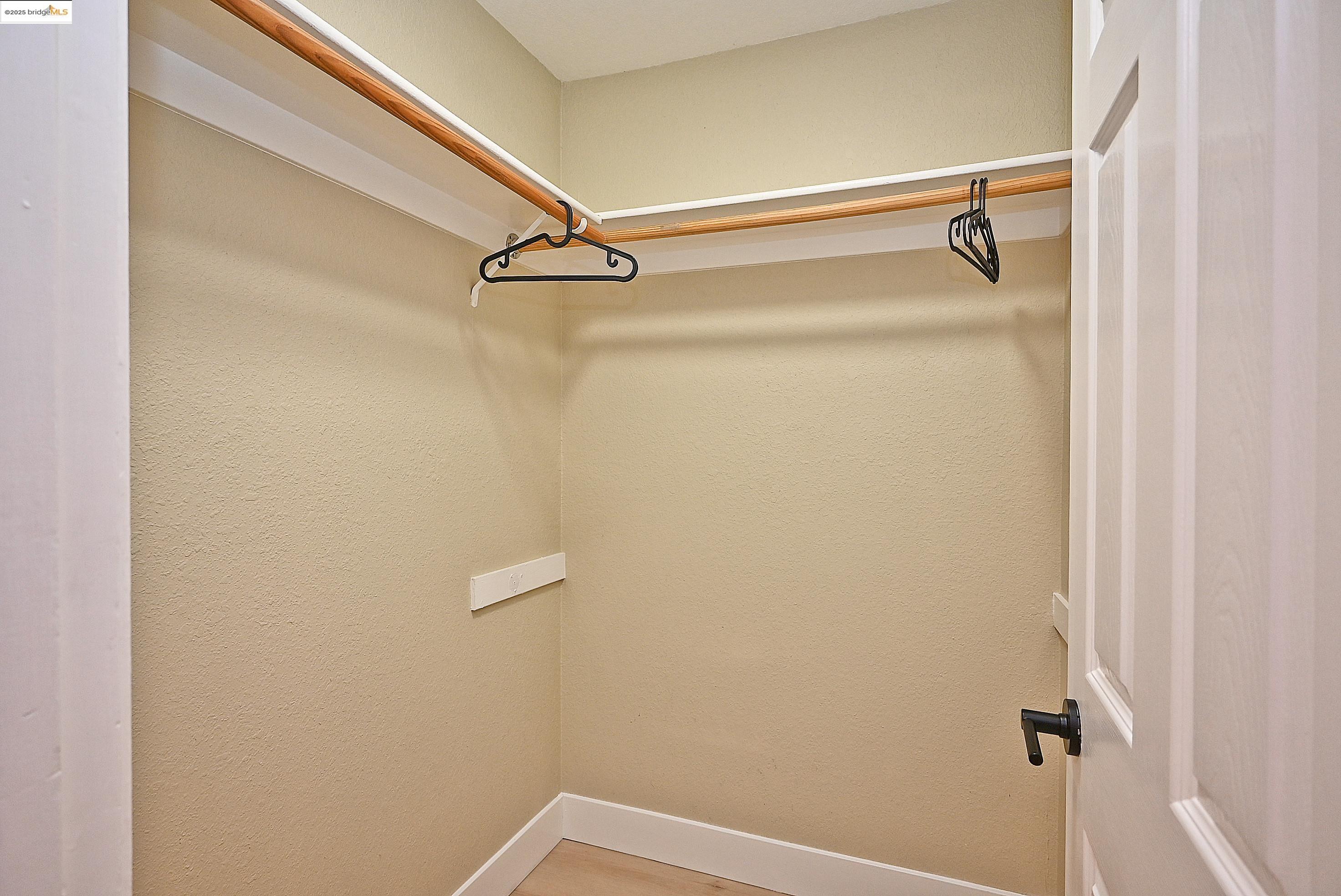 Detail Gallery Image 25 of 43 For 550 Canyon Oaks Dr a,  Oakland,  CA 94605 - 2 Beds | 2 Baths