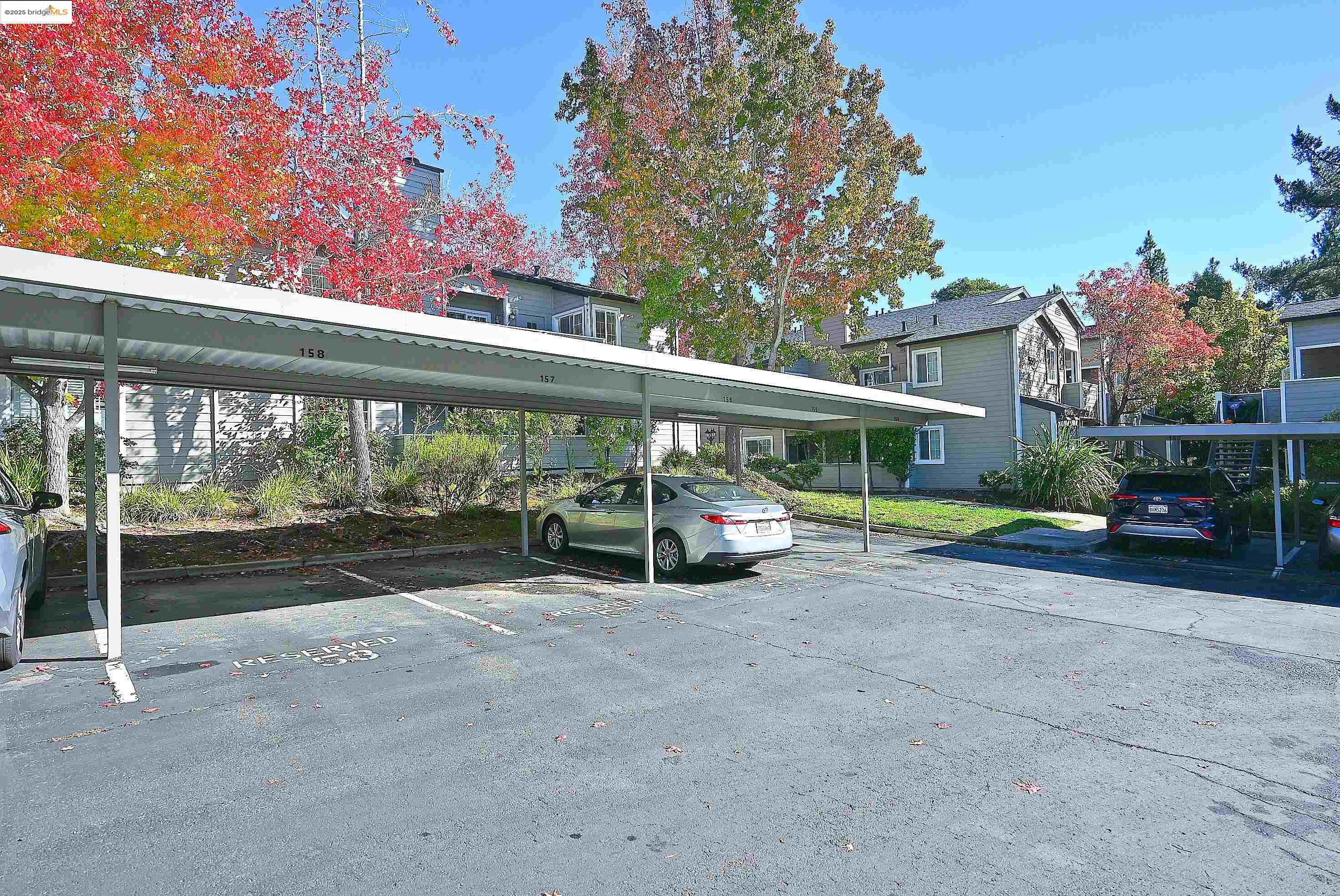 Detail Gallery Image 42 of 43 For 550 Canyon Oaks Dr a,  Oakland,  CA 94605 - 2 Beds | 2 Baths