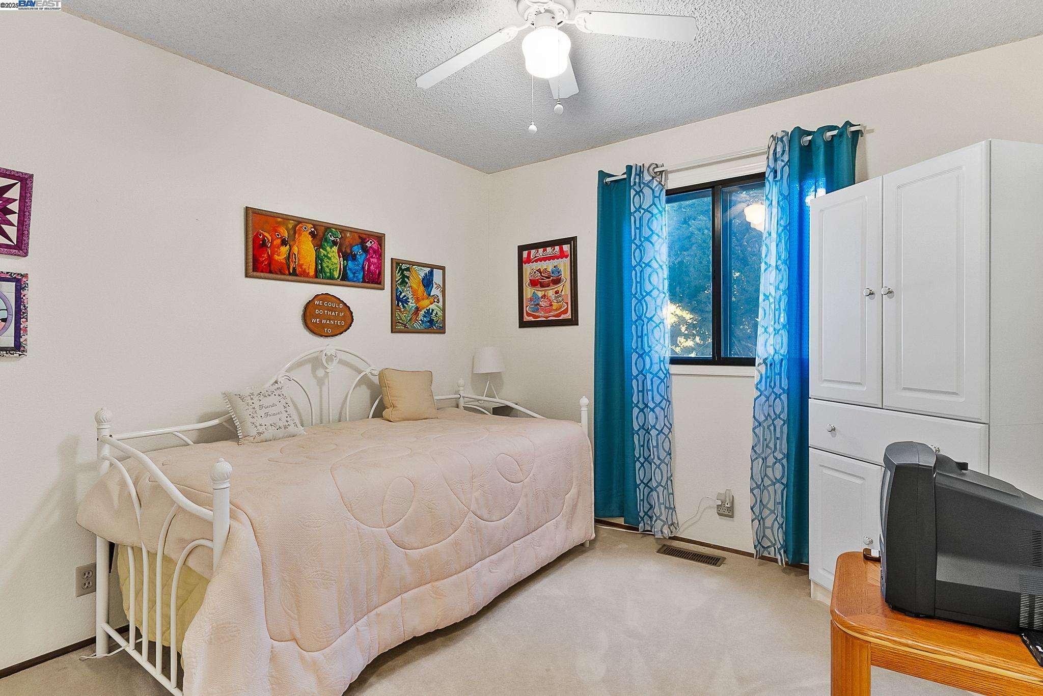 Detail Gallery Image 23 of 35 For 3803 Cheshire Ct, Pleasanton,  CA 94588 - 4 Beds | 2 Baths