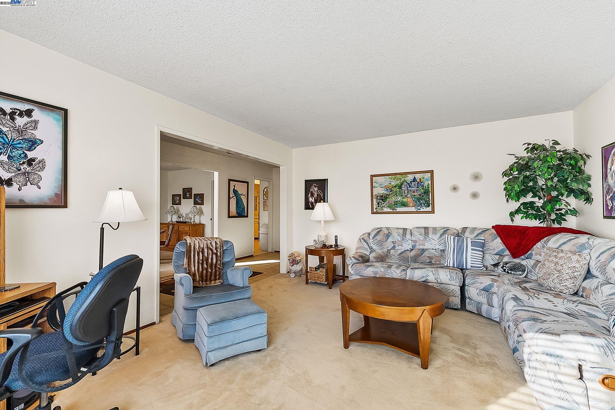 Detail Gallery Image 8 of 35 For 3803 Cheshire Ct, Pleasanton,  CA 94588 - 4 Beds | 2 Baths