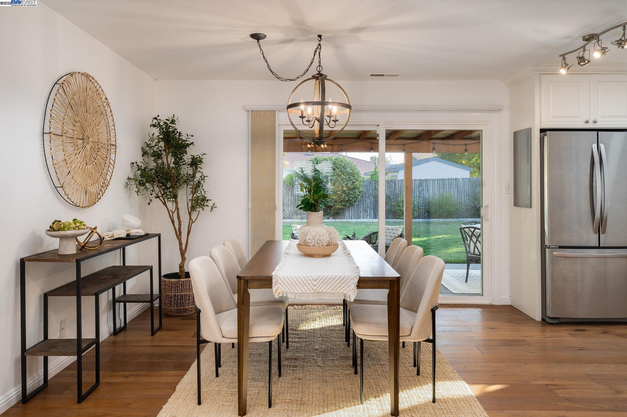 Detail Gallery Image 8 of 36 For 7632 Ashford Way, Dublin,  CA 94568 - 3 Beds | 2 Baths