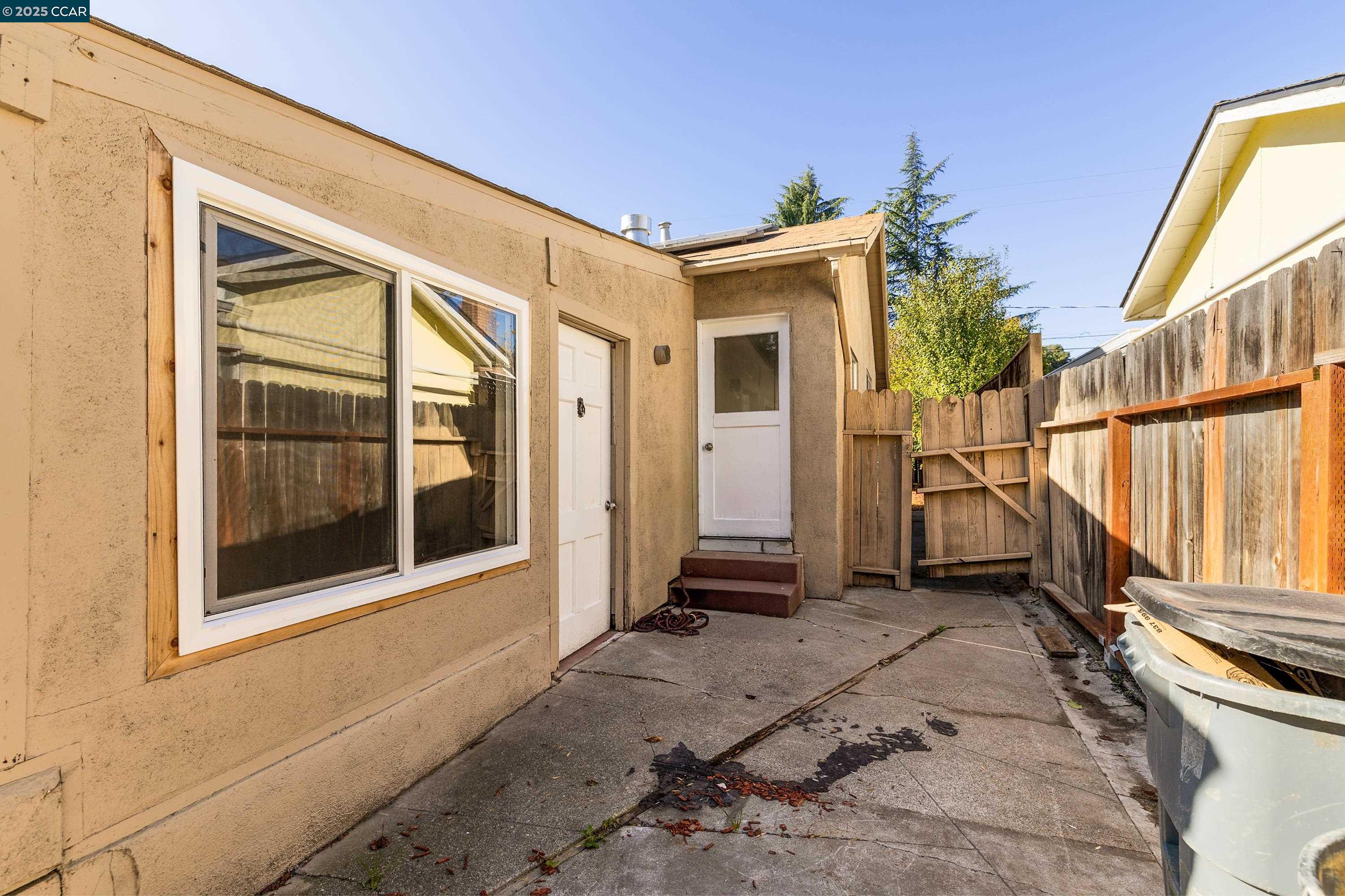 Detail Gallery Image 26 of 40 For 770 San Benito Ave, Menlo Park,  CA 94025 - 2 Beds | 1 Baths