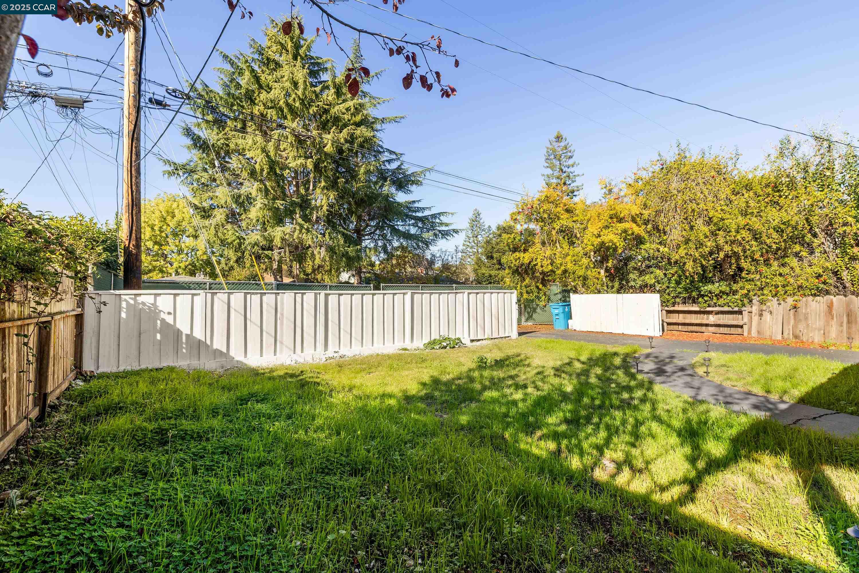 Detail Gallery Image 4 of 40 For 770 San Benito Ave, Menlo Park,  CA 94025 - 2 Beds | 1 Baths