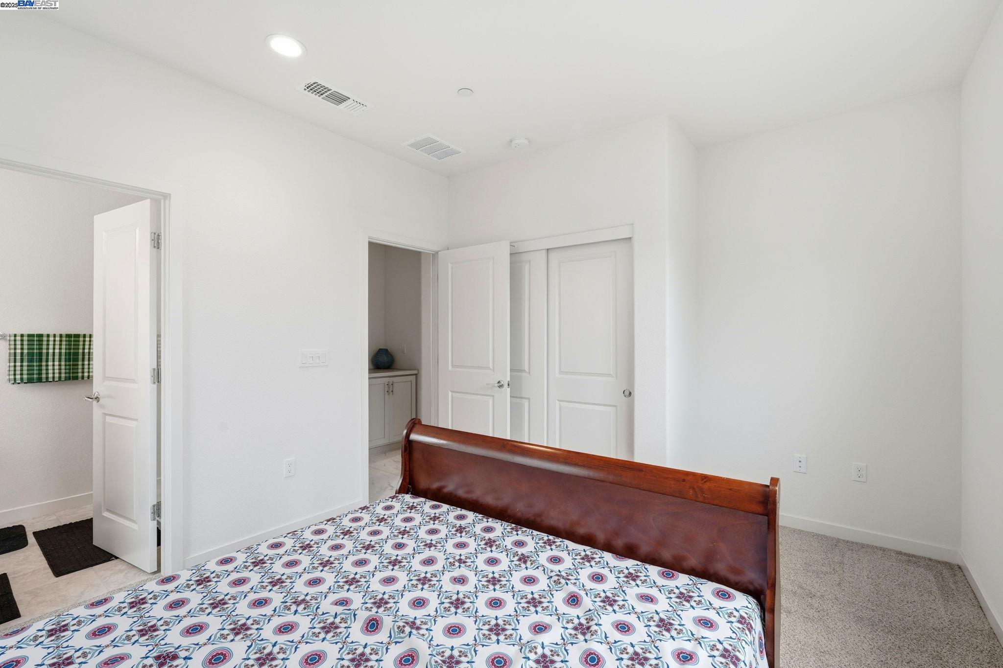 Detail Gallery Image 31 of 60 For 3039 Paxton Ct, Lathrop,  CA 95330 - 5 Beds | 4/1 Baths