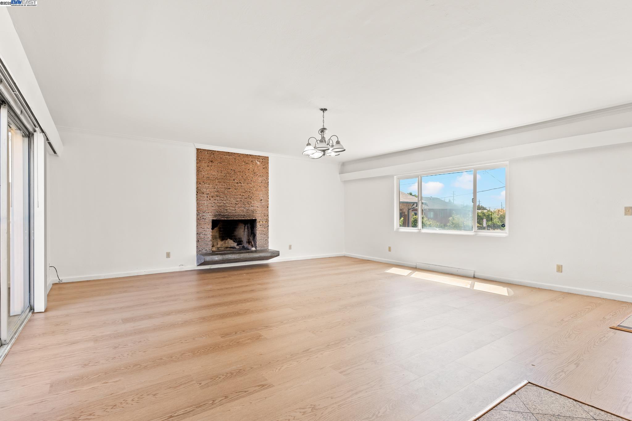 Detail Gallery Image 47 of 49 For 1015 82nd Ave, Oakland,  CA 94621 - 5 Beds | 3 Baths