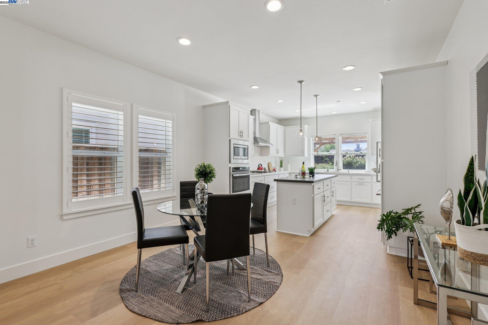 Detail Gallery Image 12 of 38 For 2145 Linden St, Livermore,  CA 94551 - 4 Beds | 3 Baths