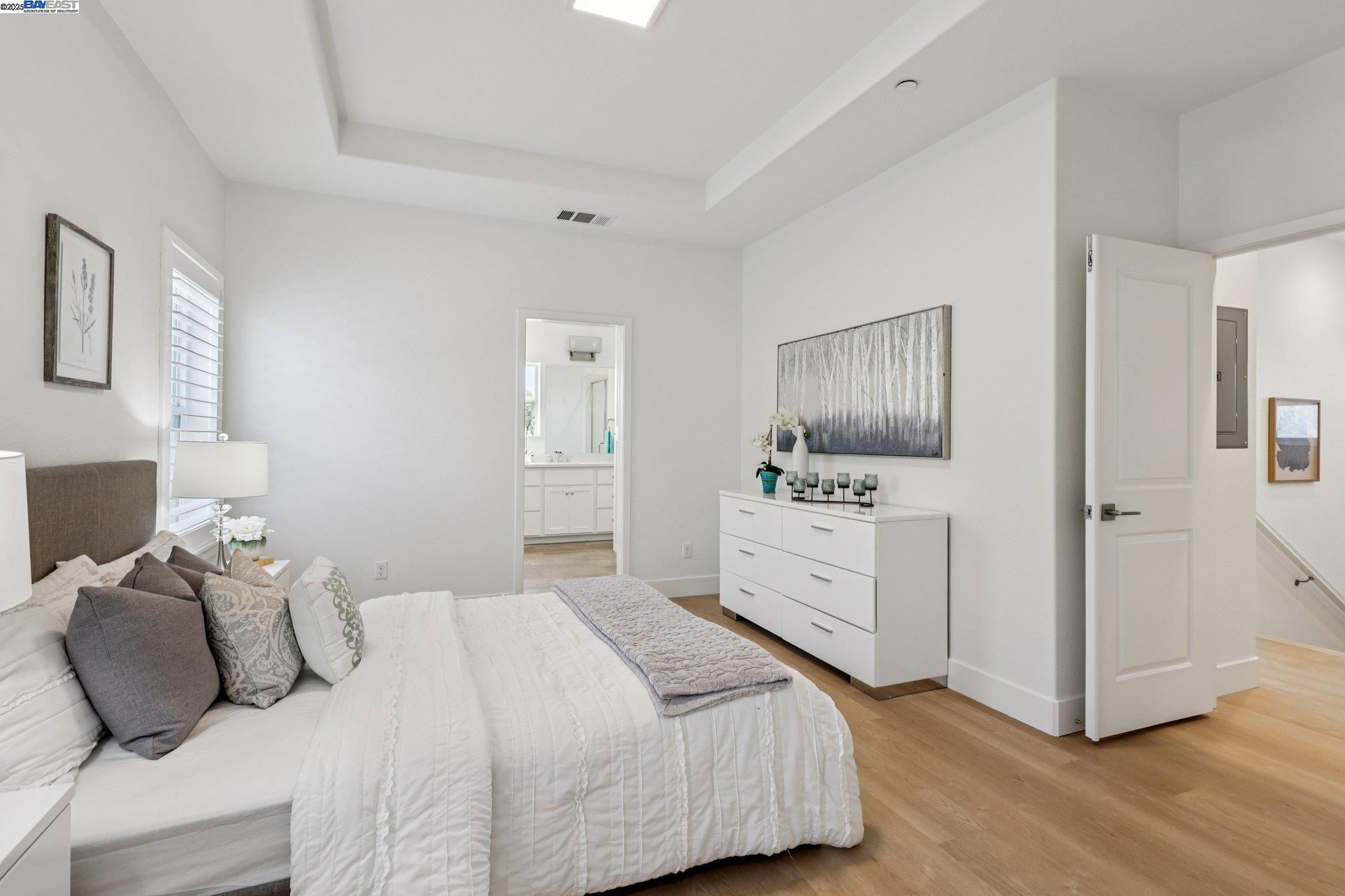 Detail Gallery Image 26 of 38 For 2145 Linden St, Livermore,  CA 94551 - 4 Beds | 3 Baths