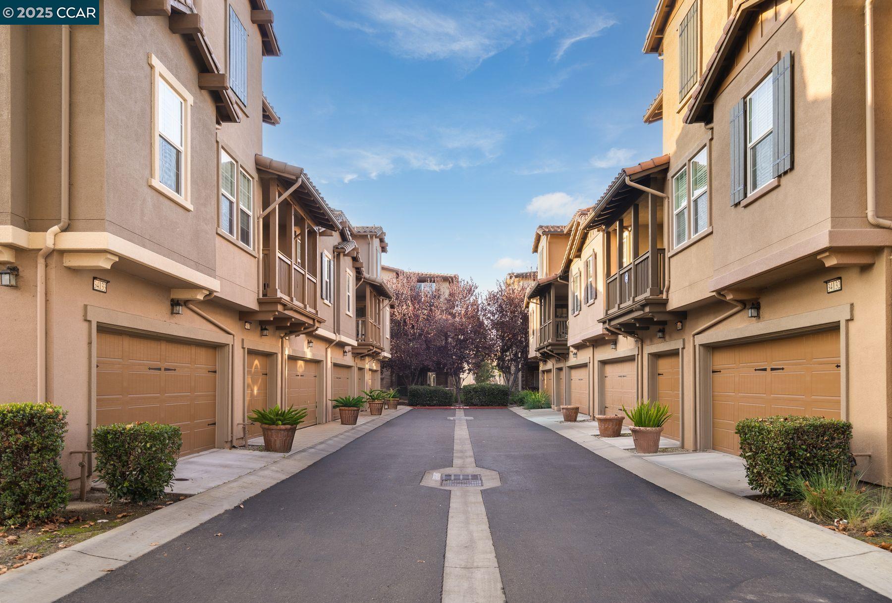 Detail Gallery Image 26 of 33 For 34108 Spezia Ter, Fremont,  CA 94555 - 2 Beds | 2 Baths