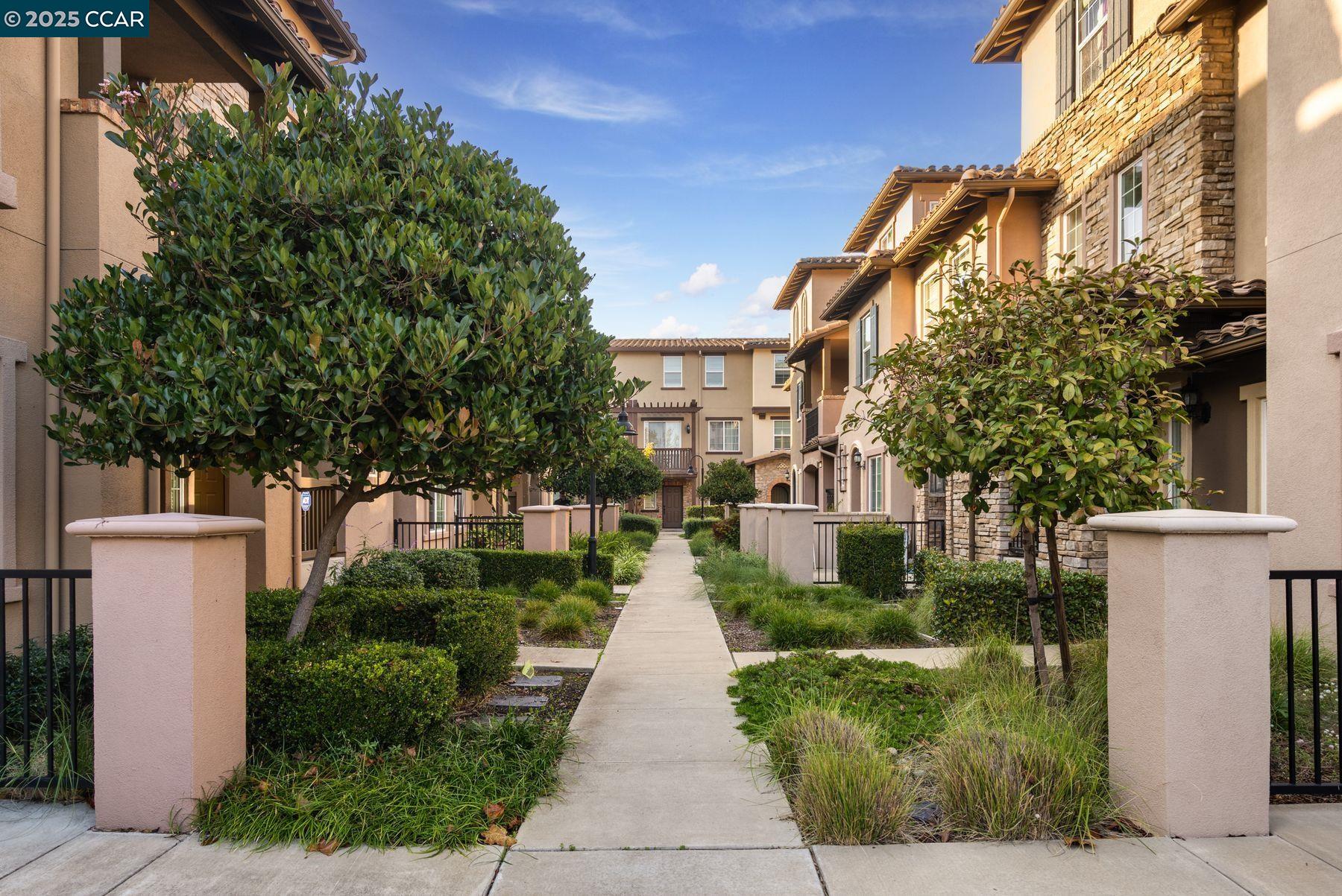 Detail Gallery Image 27 of 33 For 34108 Spezia Ter, Fremont,  CA 94555 - 2 Beds | 2 Baths