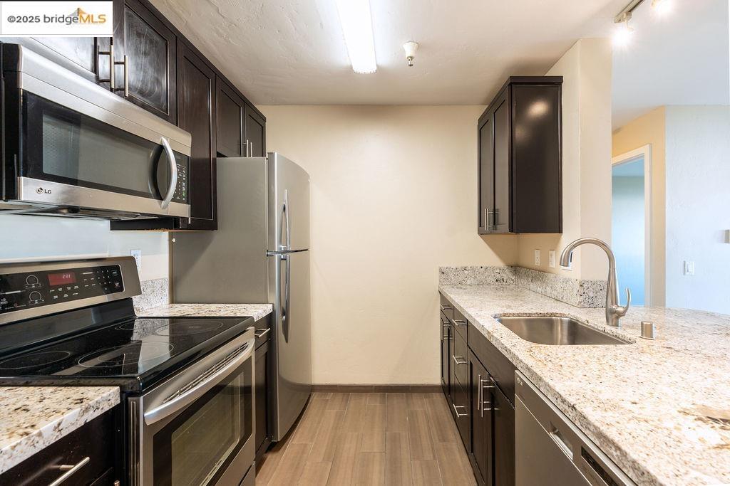 Photo #4: 41118431 Listing: Photo #4