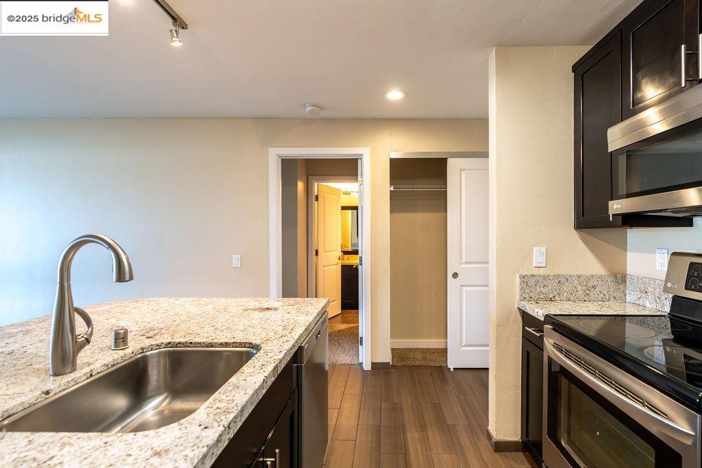 Photo #6: 41118431 Listing: Photo #6