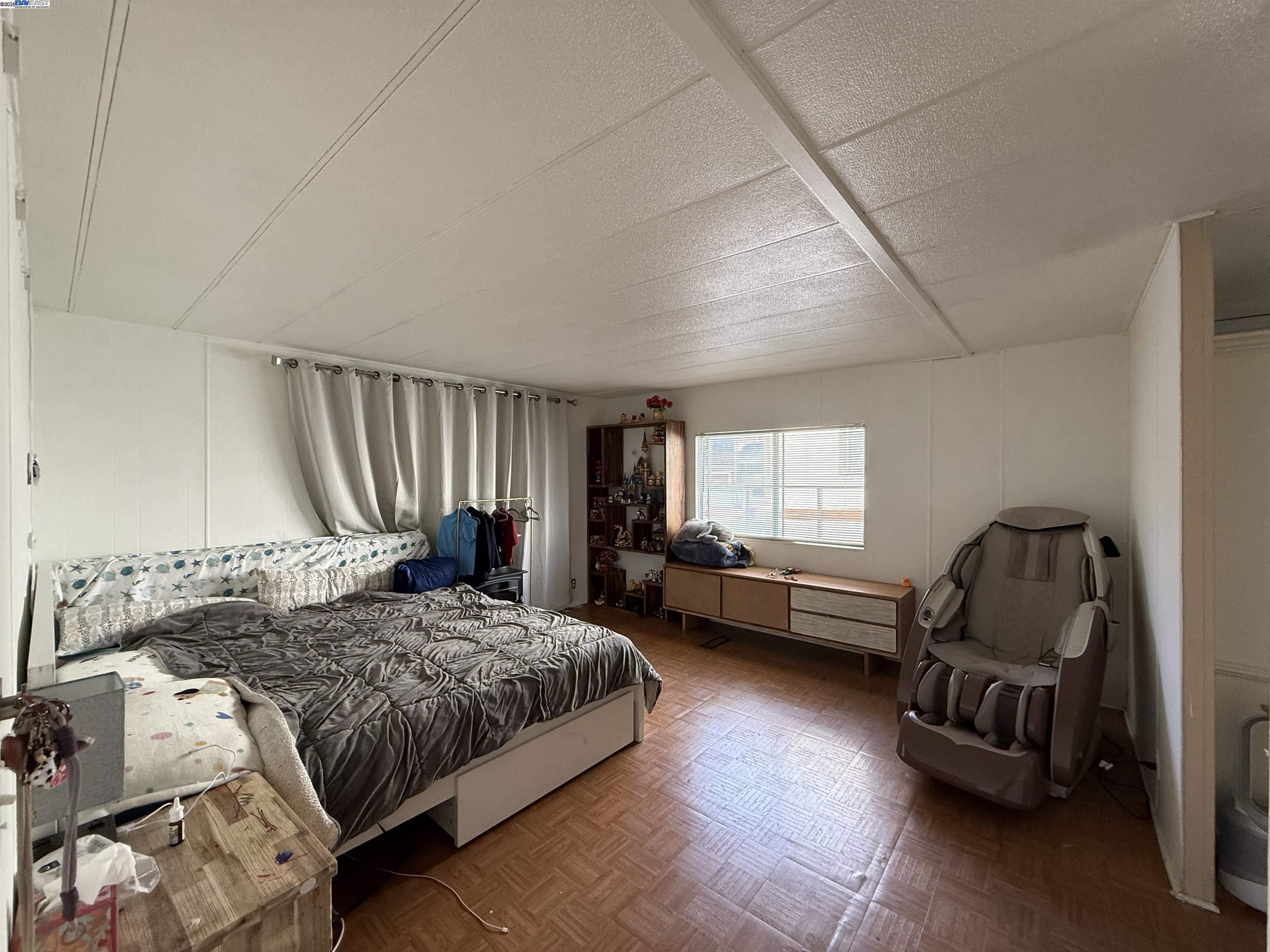 Detail Gallery Image 6 of 11 For 1220 Vienna Dr #552,  Sunnyvale,  CA 94089 - 3 Beds | 2 Baths