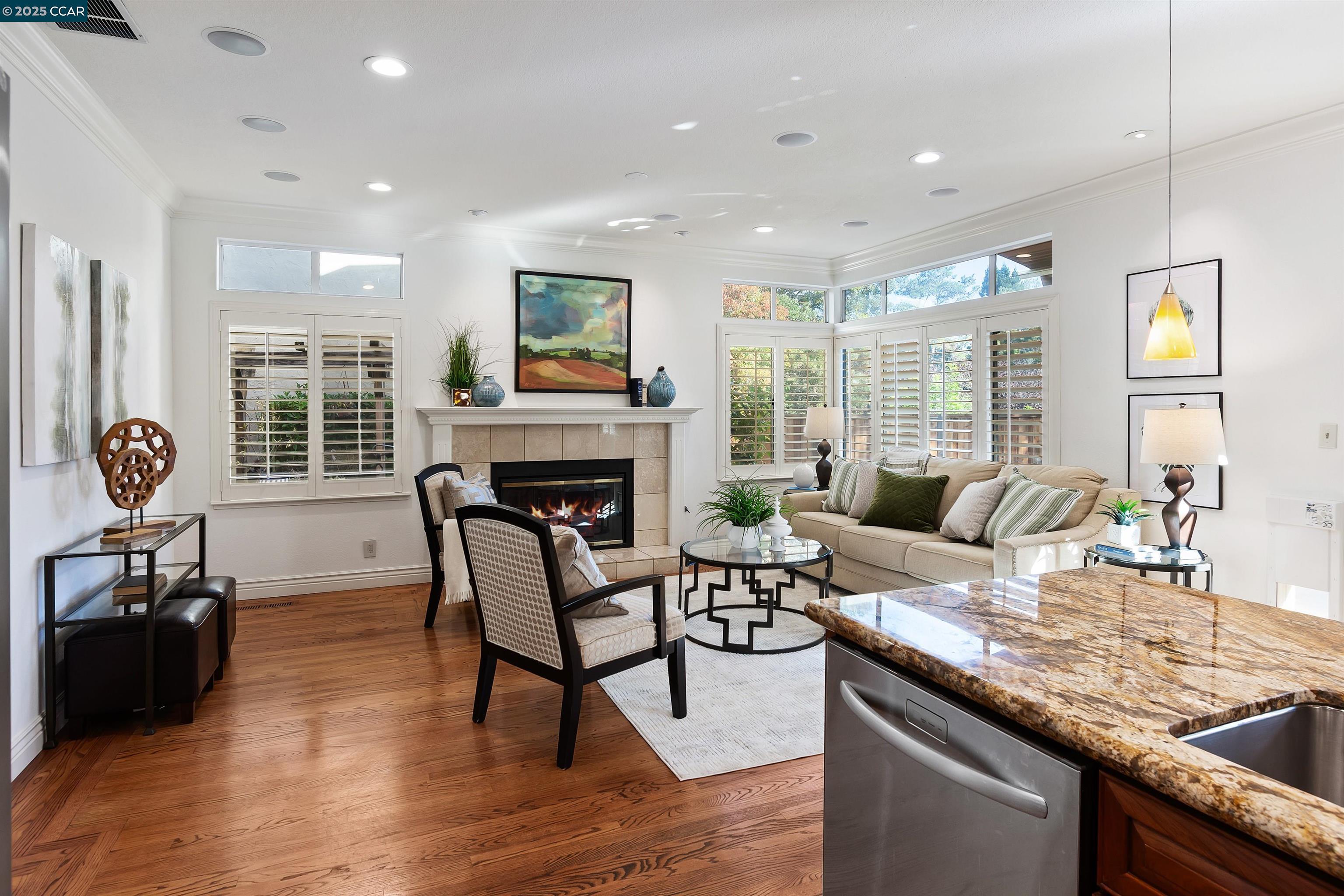 Detail Gallery Image 25 of 59 For 226 Lakeridge Way, San Ramon,  CA 94582 - 3 Beds | 2/1 Baths