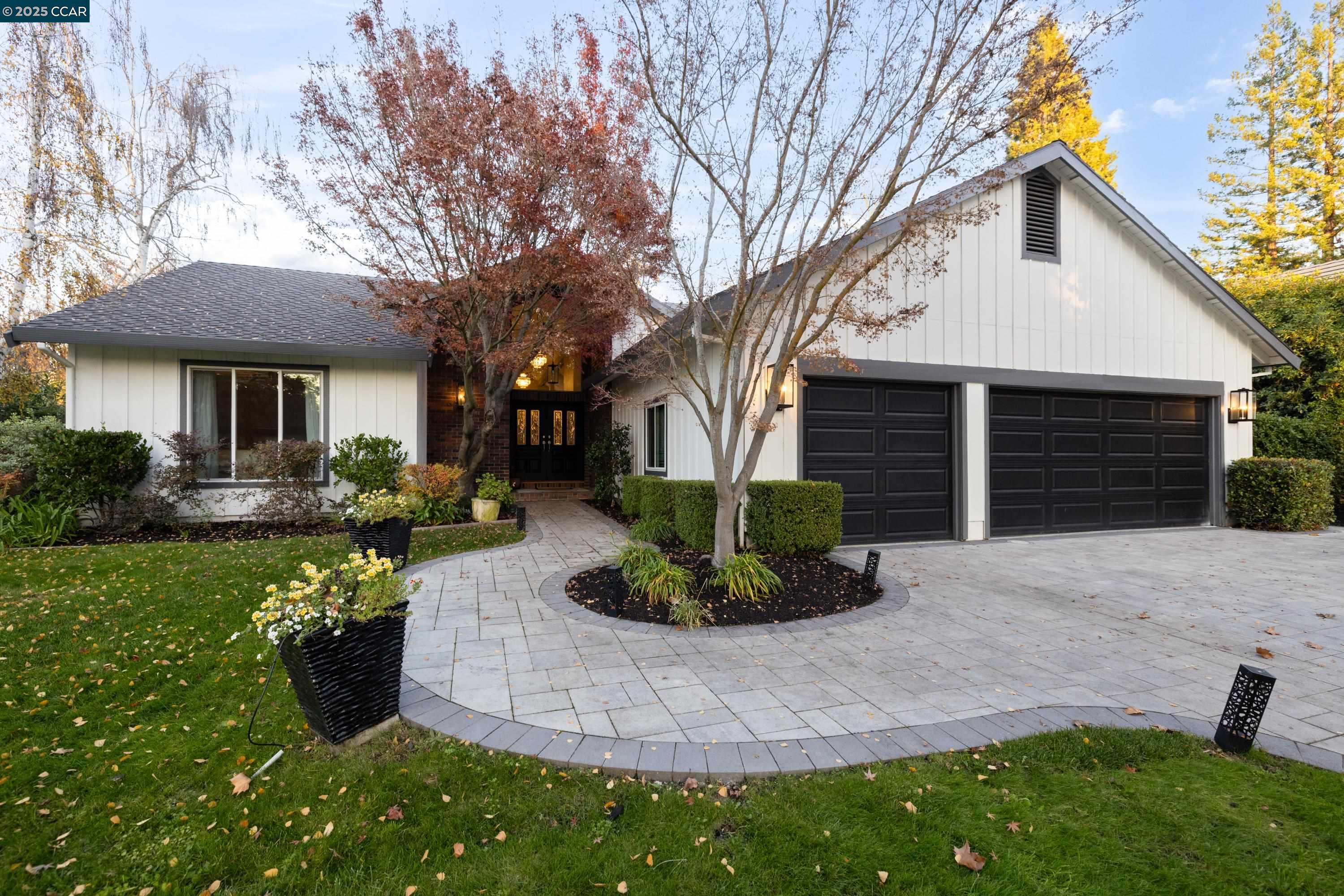 Detail Gallery Image 4 of 59 For 332 Red Maple Drive, Danville,  CA 94506 - 4 Beds | 3/1 Baths