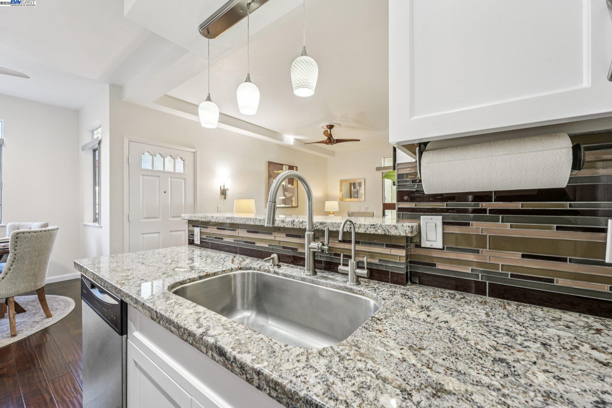 Photo #24: 41118439 Listing: Photo #24