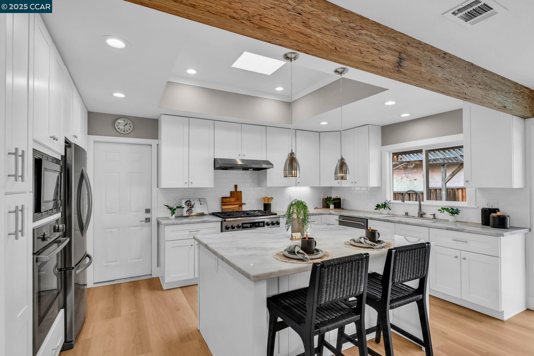 Detail Gallery Image 14 of 57 For 4597 Wildcat Ln, Concord,  CA 94521 - 3 Beds | 2 Baths