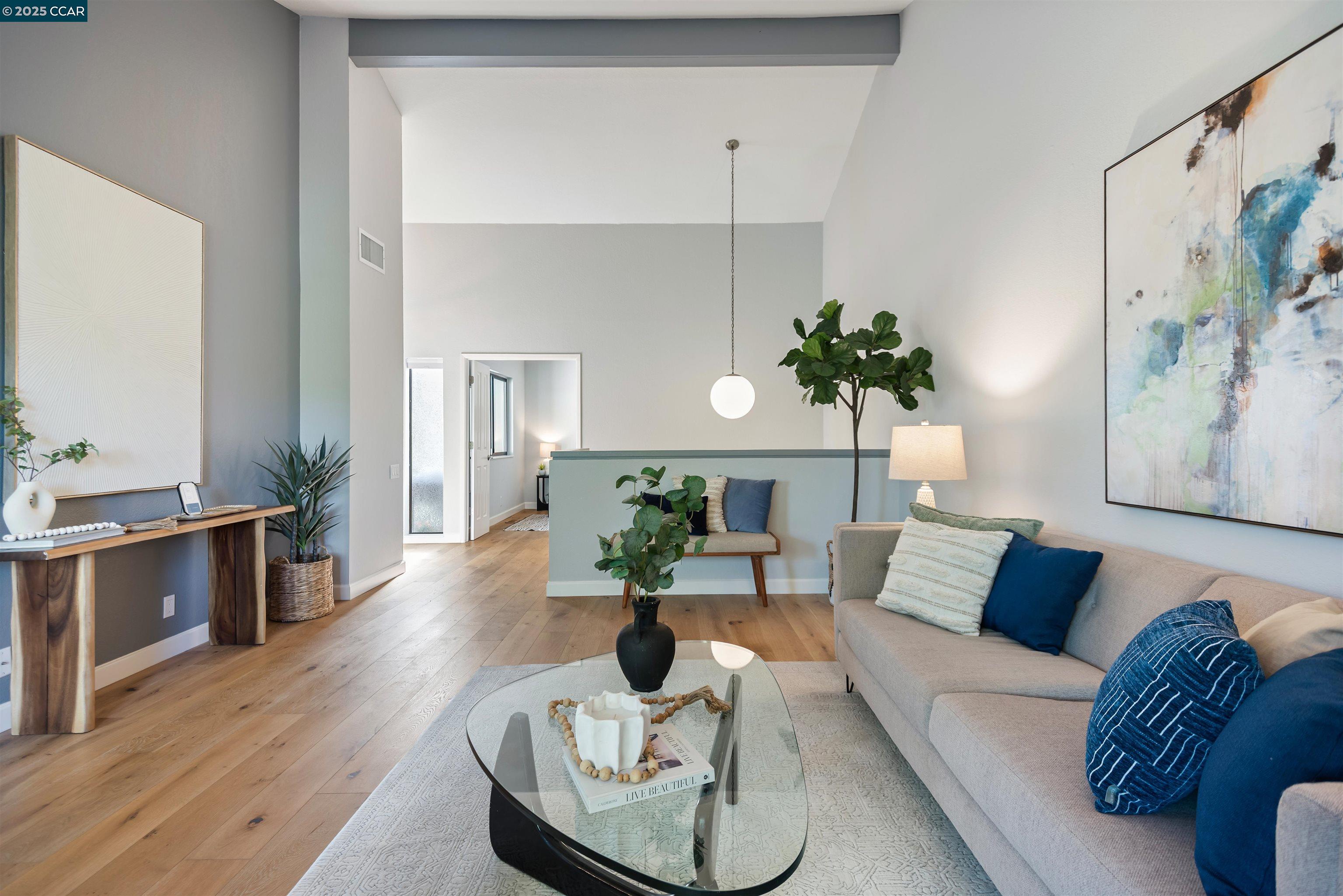 Photo #1: 41118441 Listing: Photo #1