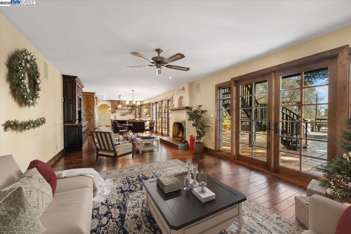 Detail Gallery Image 2 of 56 For 298 Saint Andrews Way, –,  CA 93436 - 5 Beds | 3 Baths