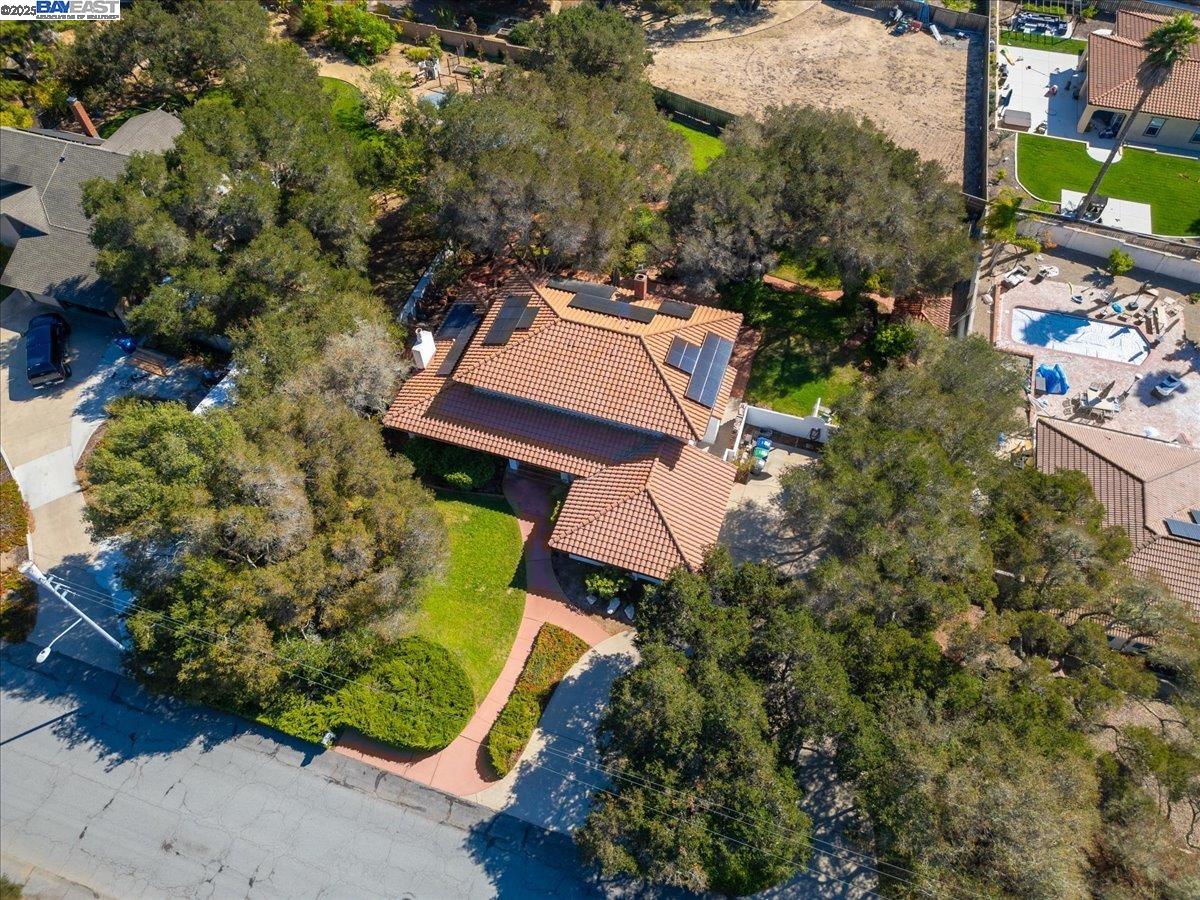 Detail Gallery Image 5 of 56 For 298 Saint Andrews Way, –,  CA 93436 - 5 Beds | 3 Baths