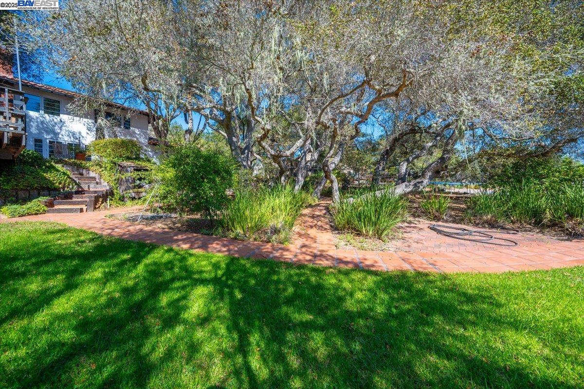 Detail Gallery Image 43 of 56 For 298 Saint Andrews Way, –,  CA 93436 - 5 Beds | 3 Baths