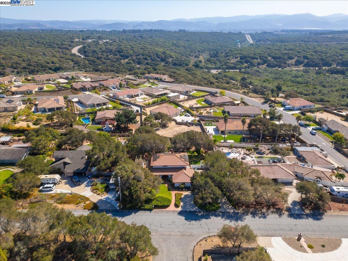 Detail Gallery Image 49 of 56 For 298 Saint Andrews Way, –,  CA 93436 - 5 Beds | 3 Baths