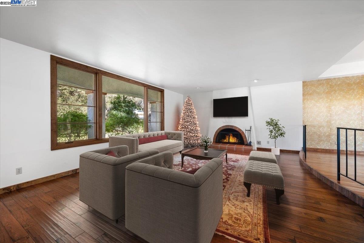 Detail Gallery Image 9 of 56 For 298 Saint Andrews Way, –,  CA 93436 - 5 Beds | 3 Baths