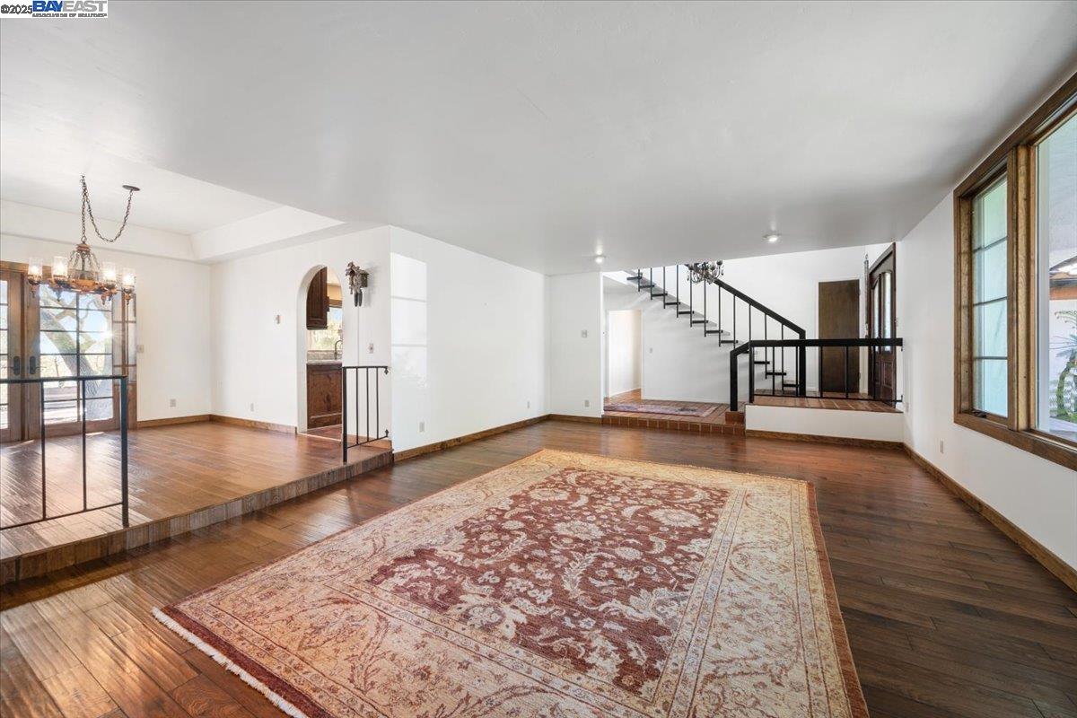 Detail Gallery Image 10 of 56 For 298 Saint Andrews Way, –,  CA 93436 - 5 Beds | 3 Baths