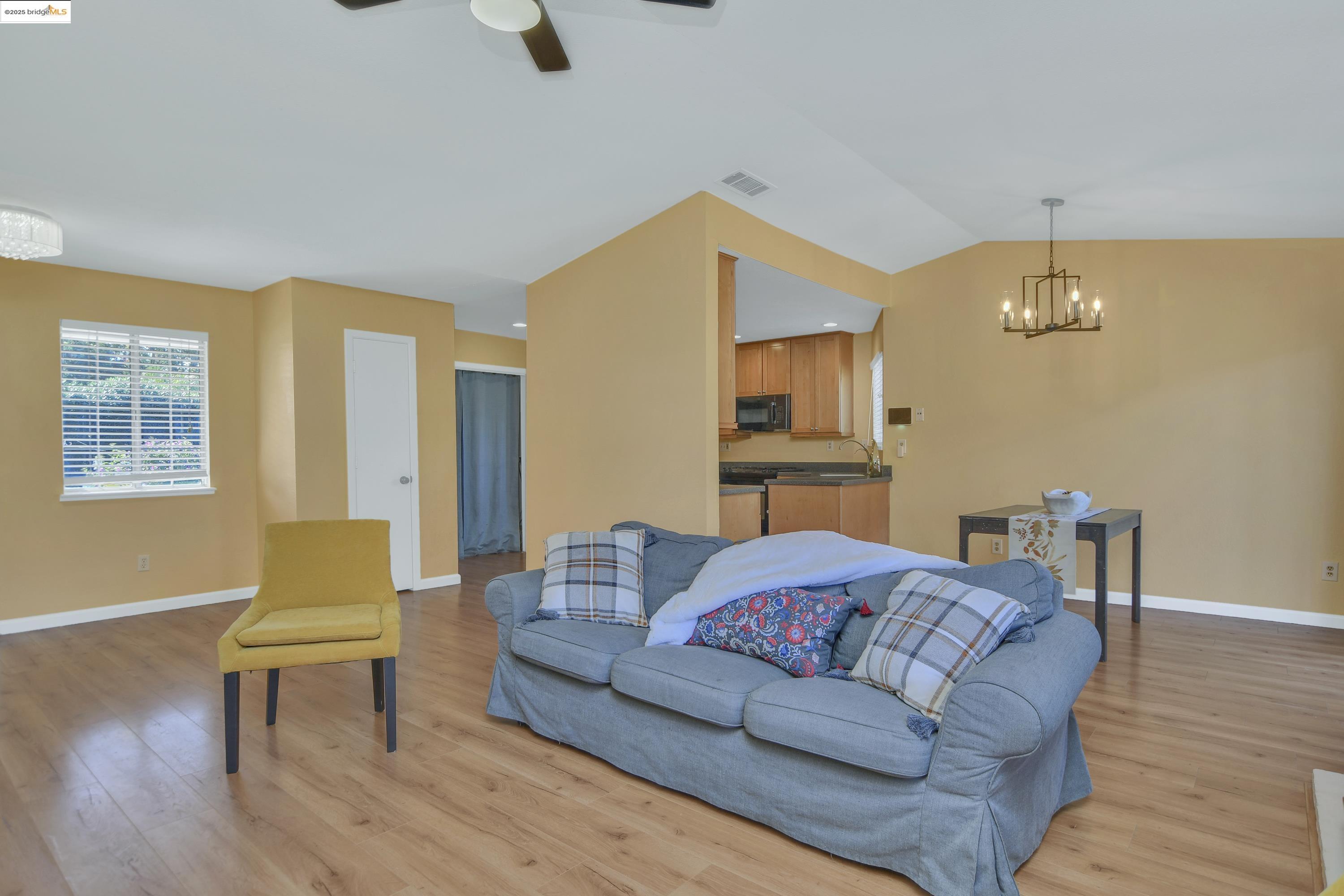 Detail Gallery Image 13 of 31 For 1111 Woodside Dr, Brentwood,  CA 94513 - 3 Beds | 2 Baths